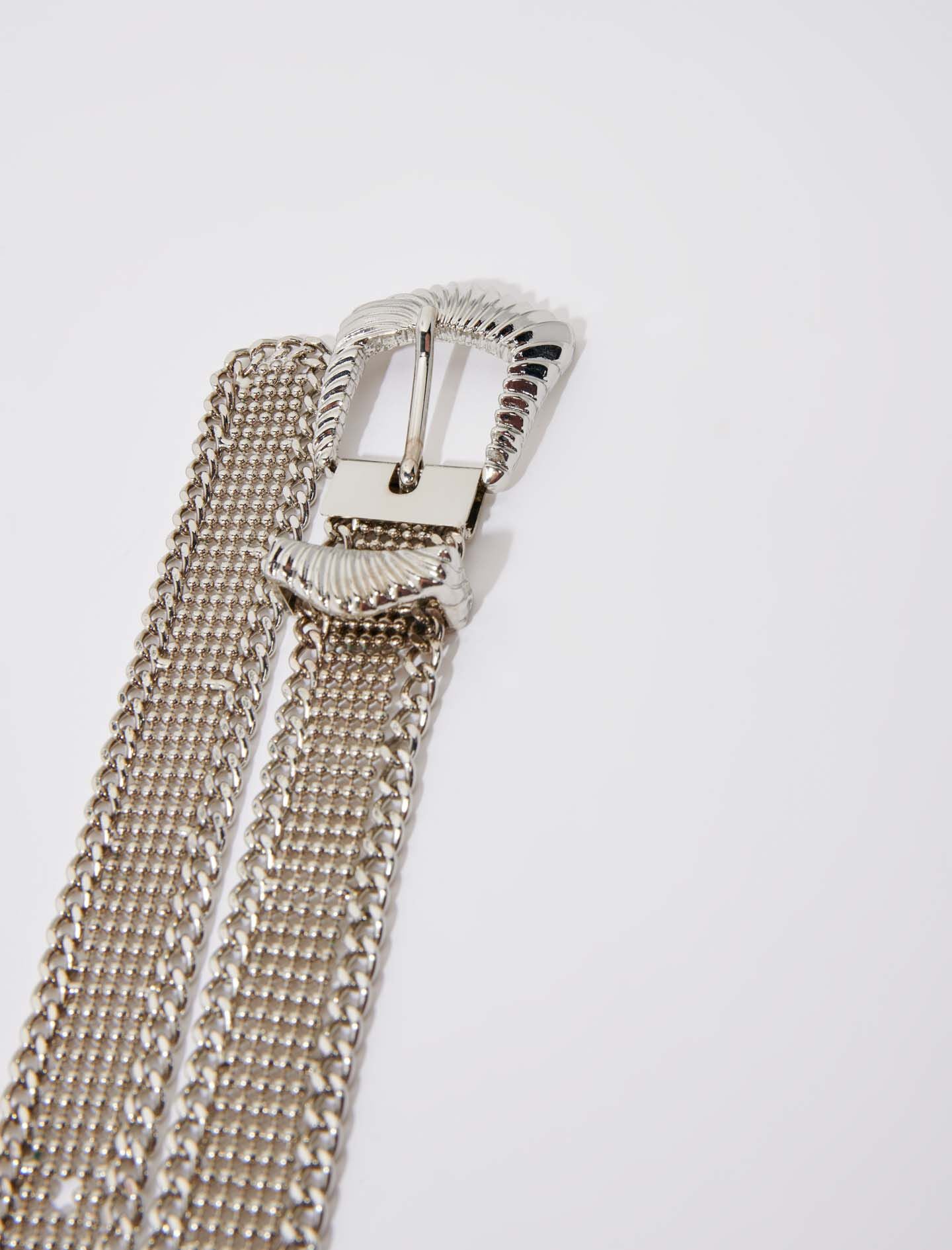 Silver-knit belt