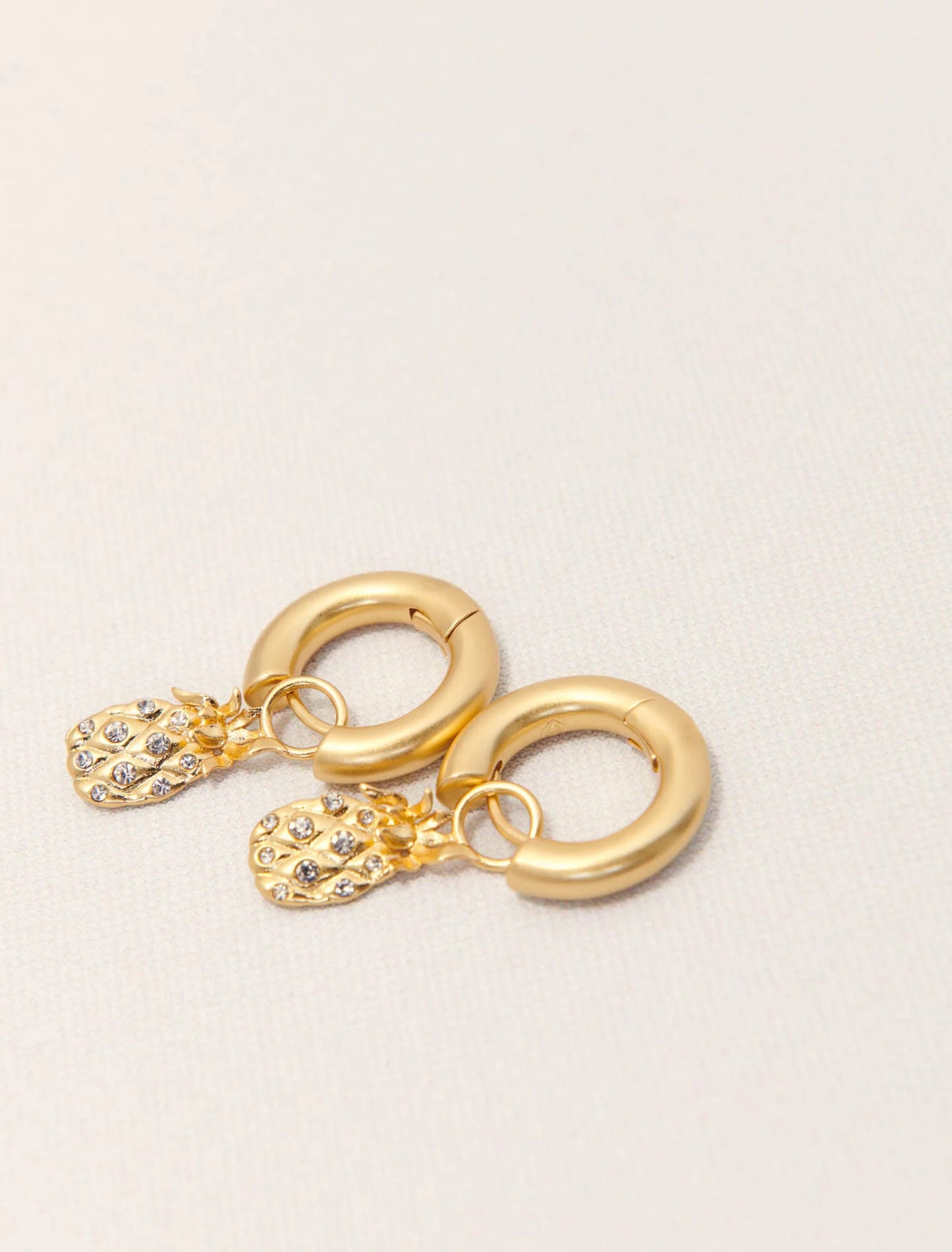 Gold-Mini rhinestone pineapple earrings