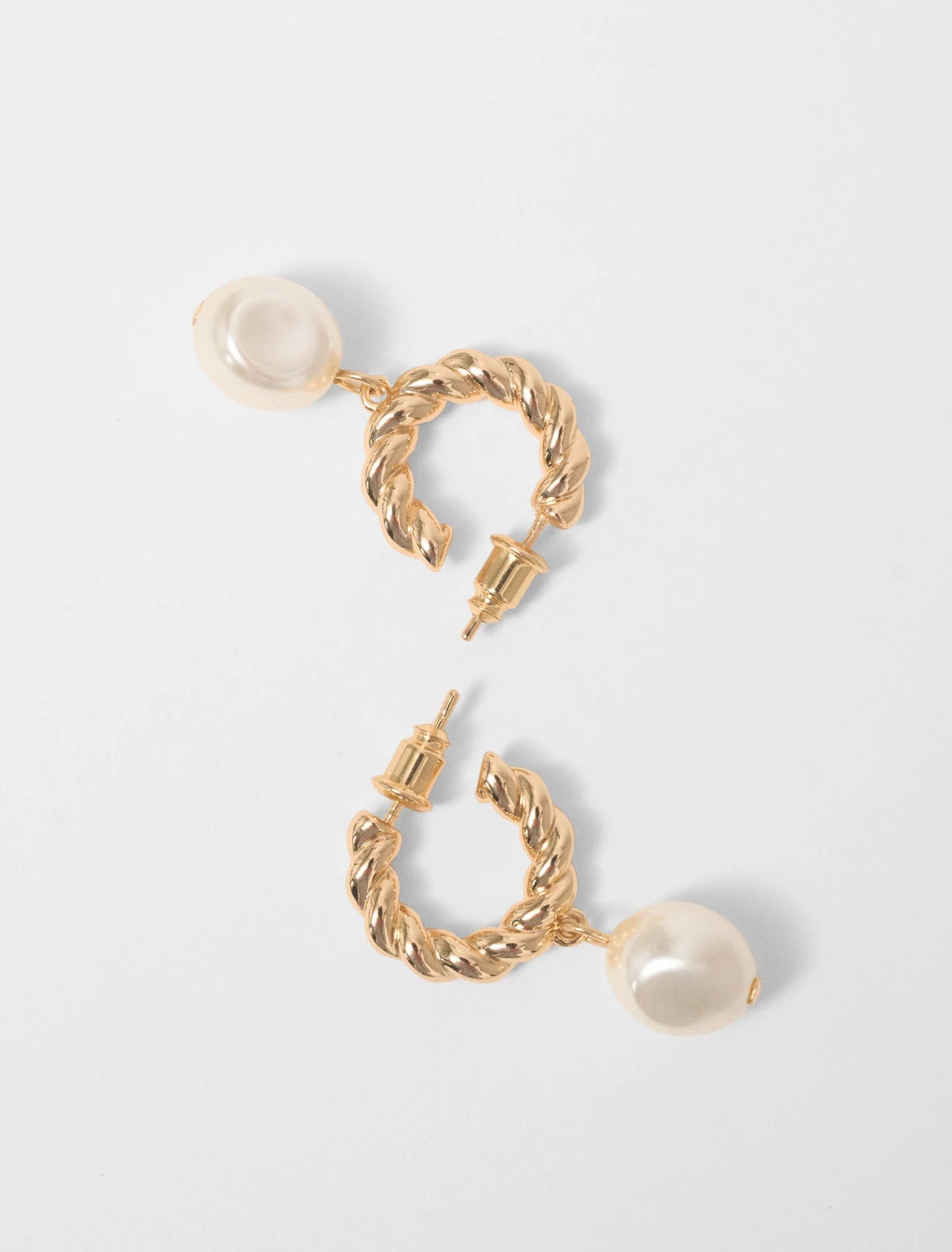 Twisted bead hoop earrings Gold