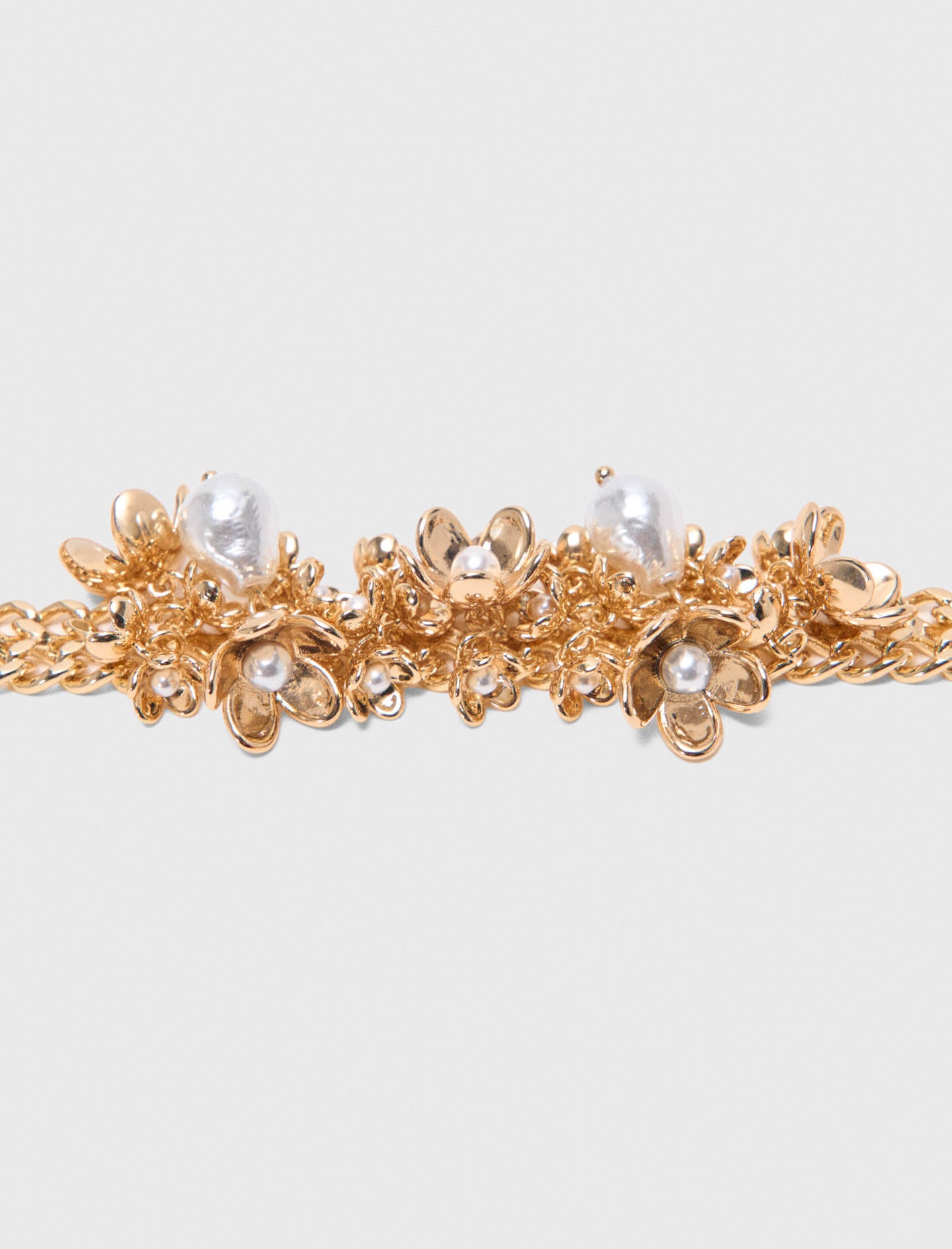 Asymmetric wide chain bracelet Gold