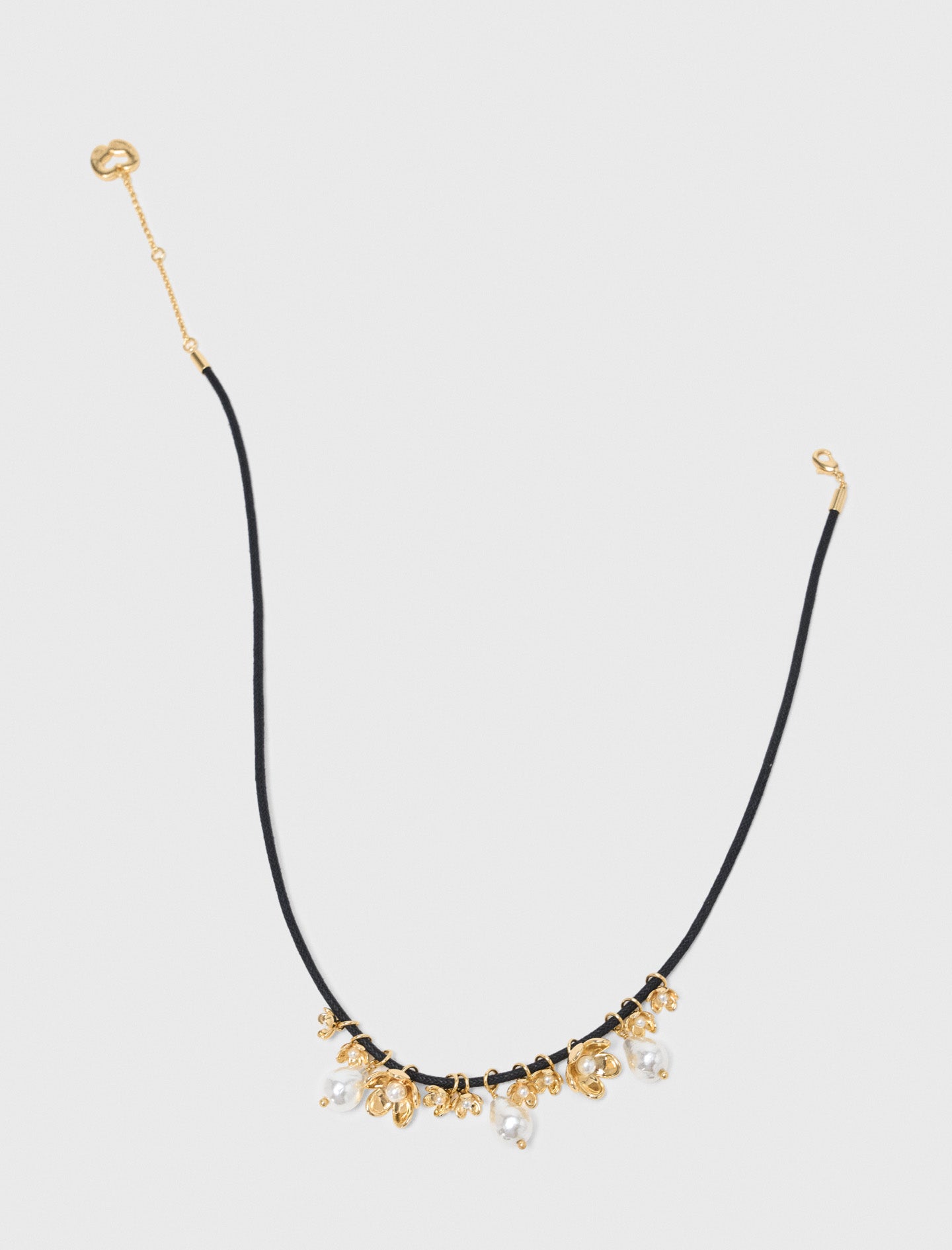 Flower detail cord necklace Gold