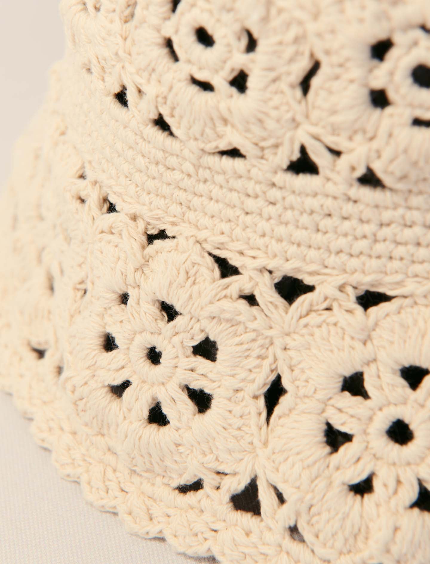 Ecru-Crochet bucket hat