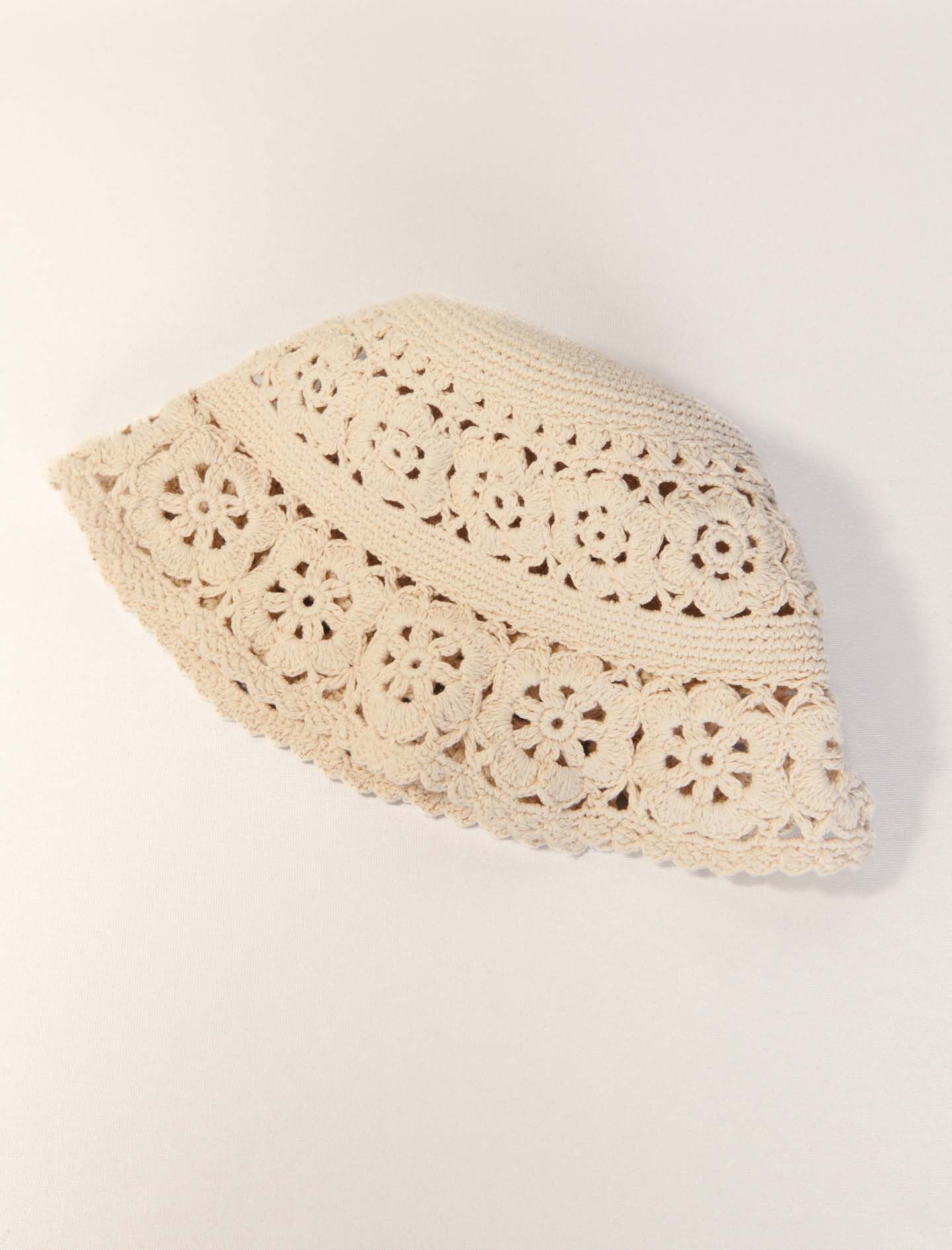Ecru-Crochet bucket hat