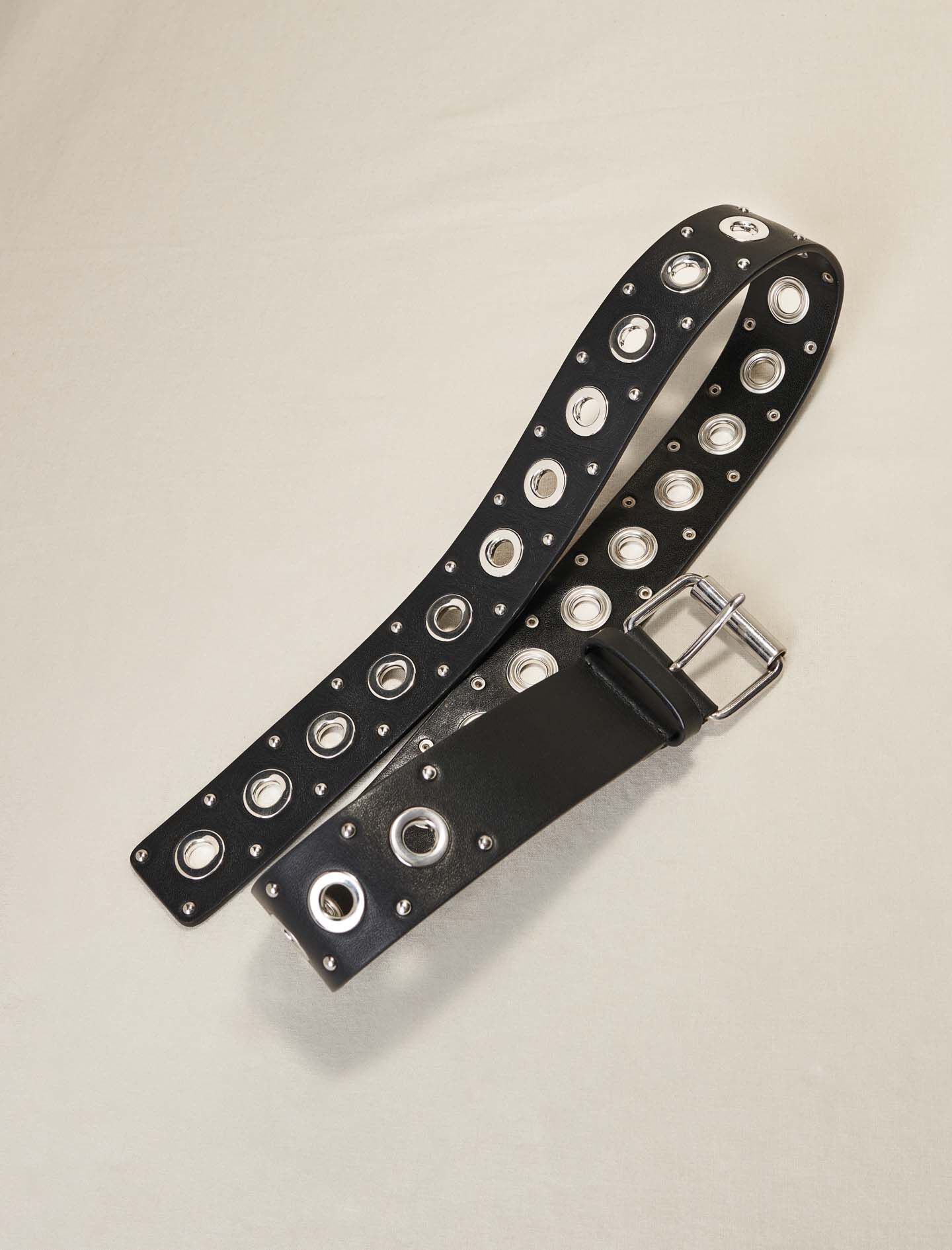Black-belt with inset studs