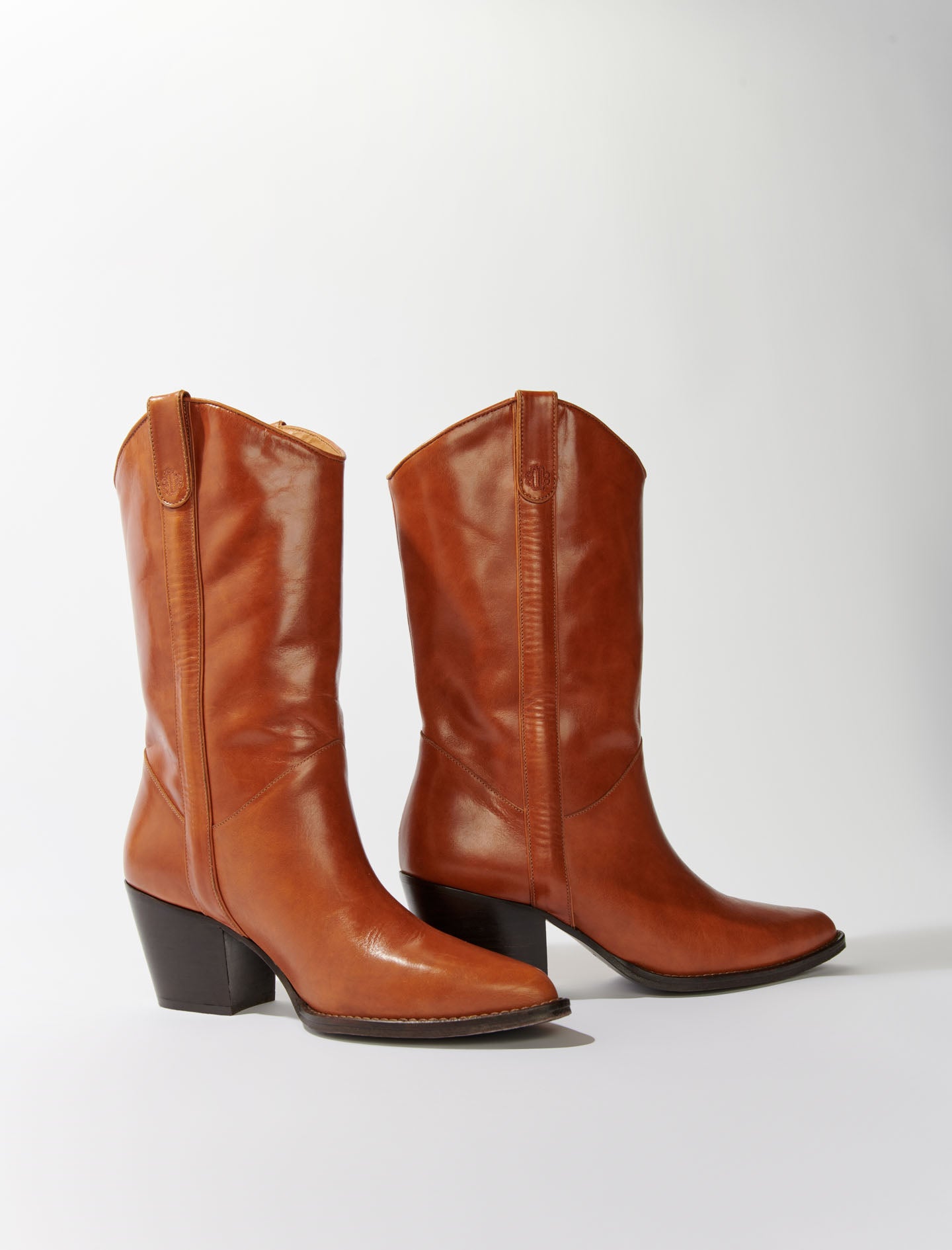 Camel featured Heeled leather boots