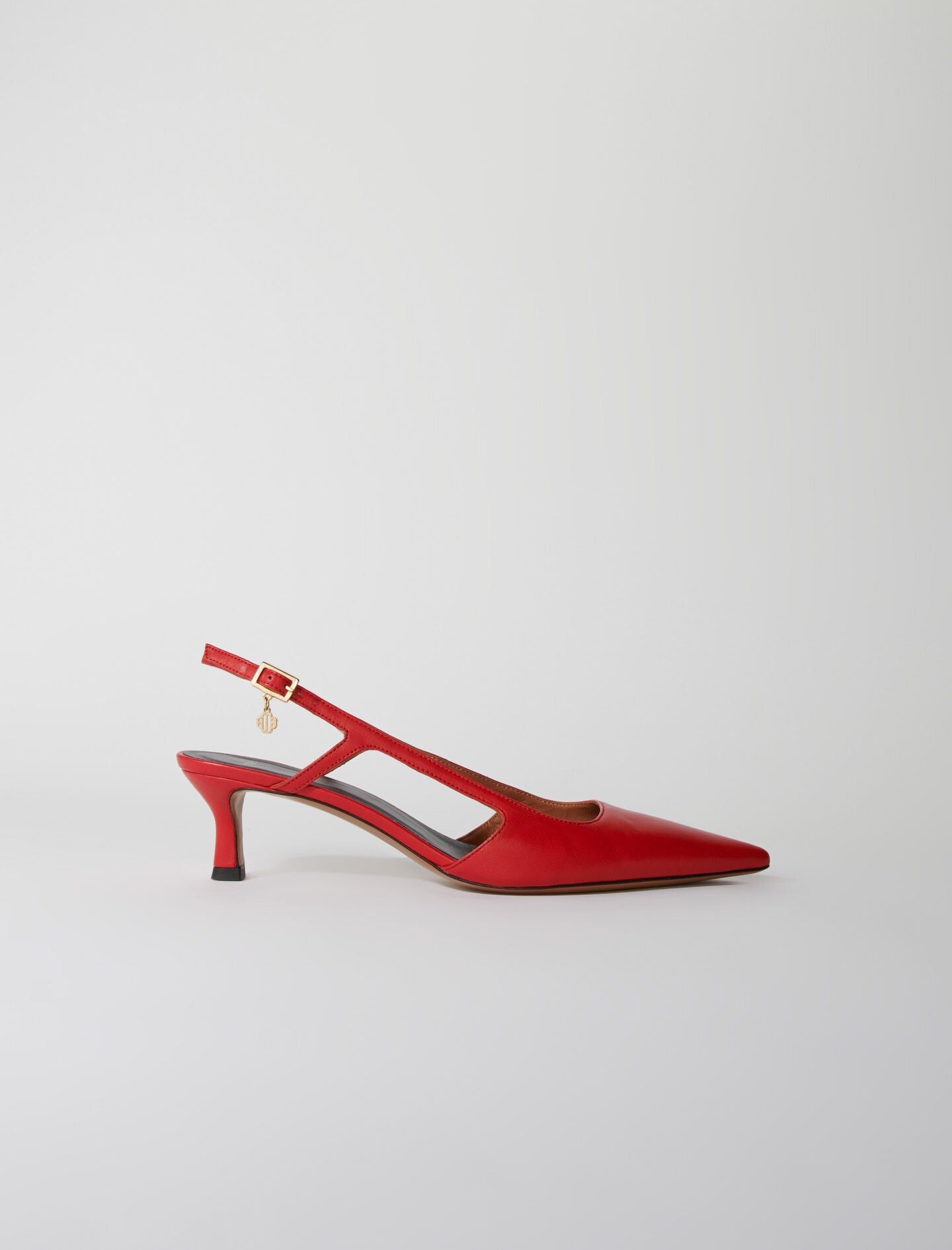 Red-featured-leather court shoes