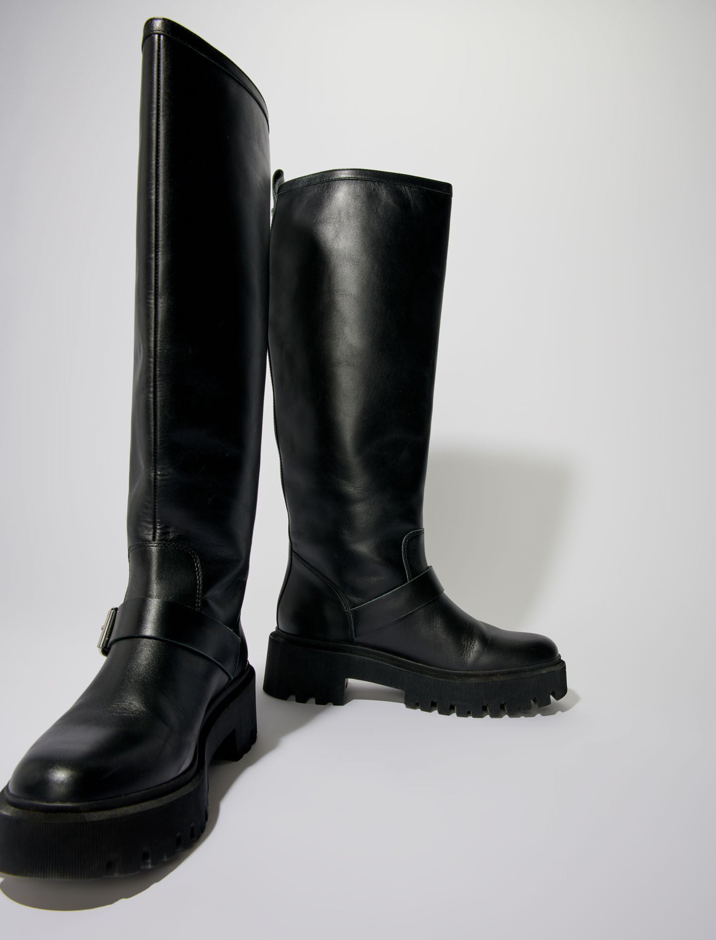 Black-biker boots in smooth leather