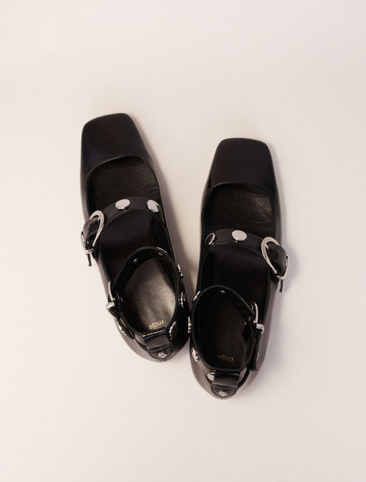 Black-Studded leather Mary Jane pumps
