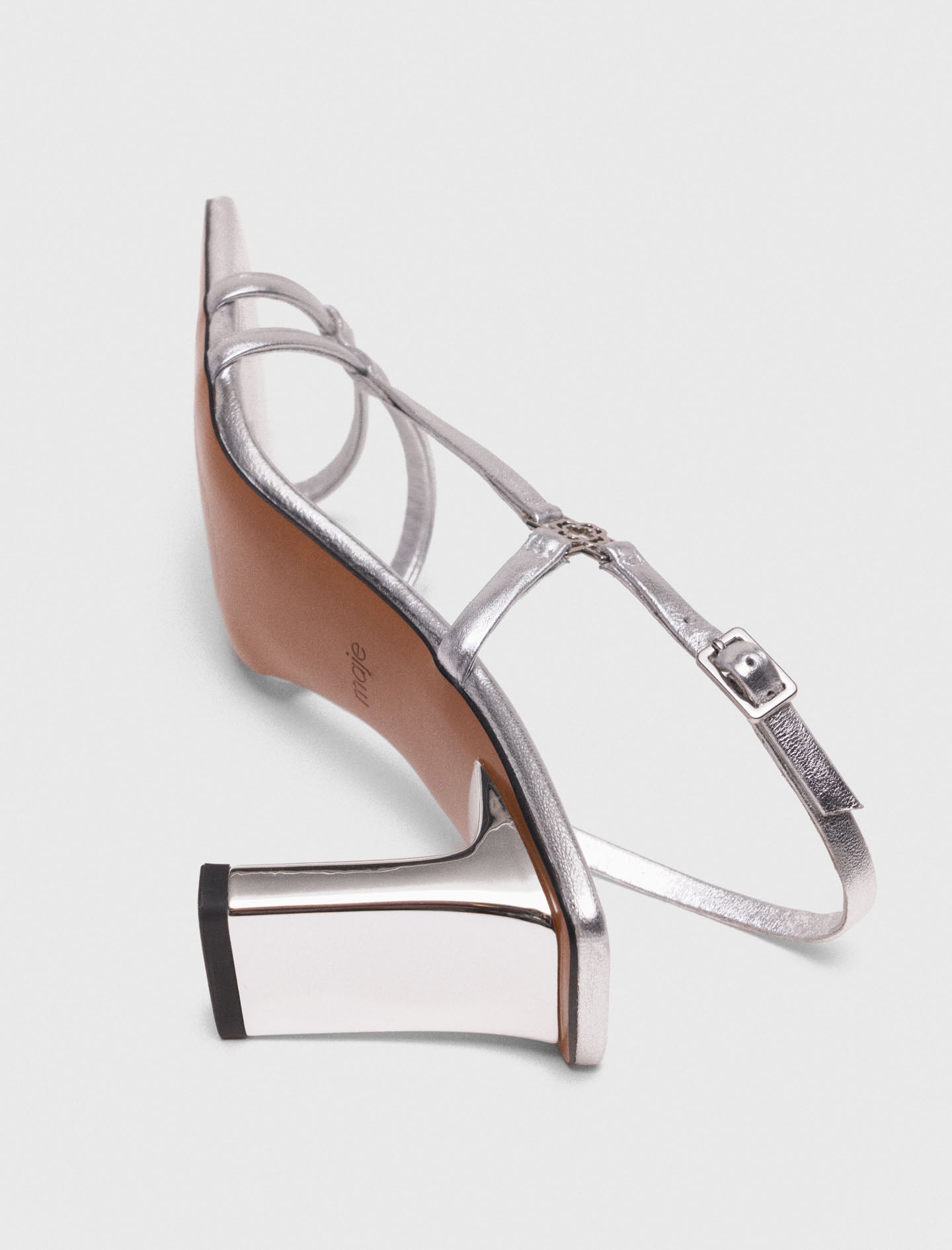Metallic strappy sandals with heel
