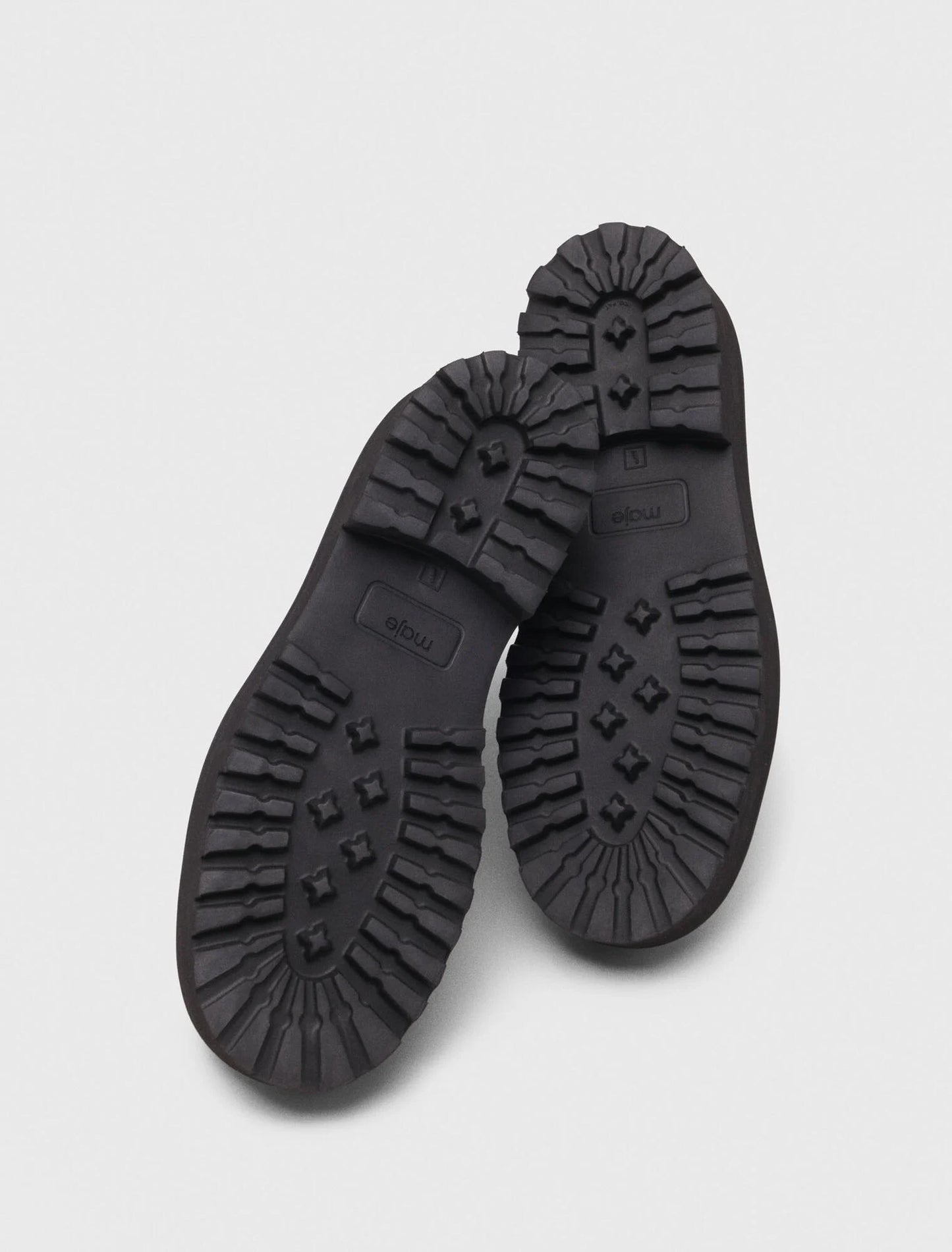 Chelsea boots Black
