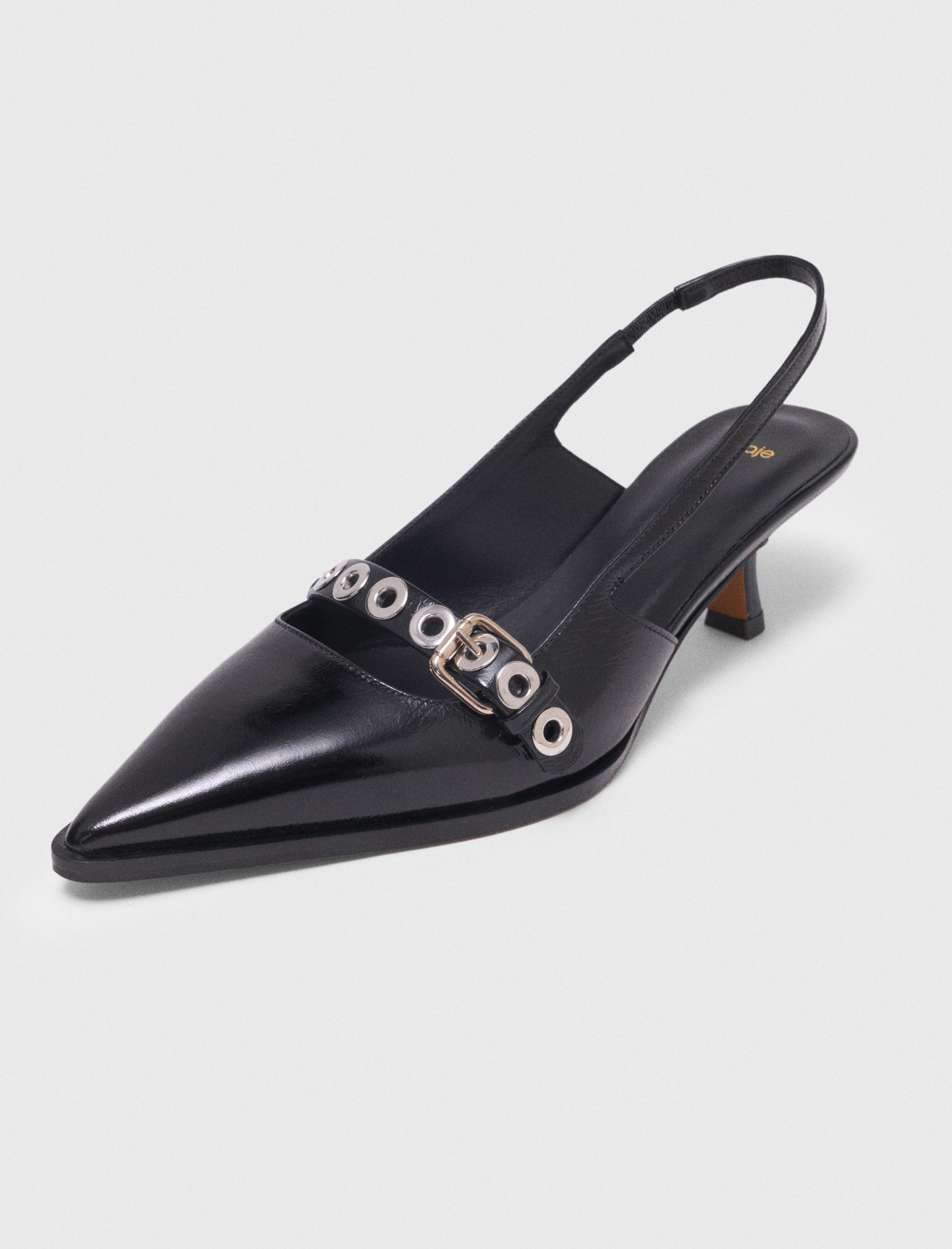 Leather Pumps With Eyelet Strap Black