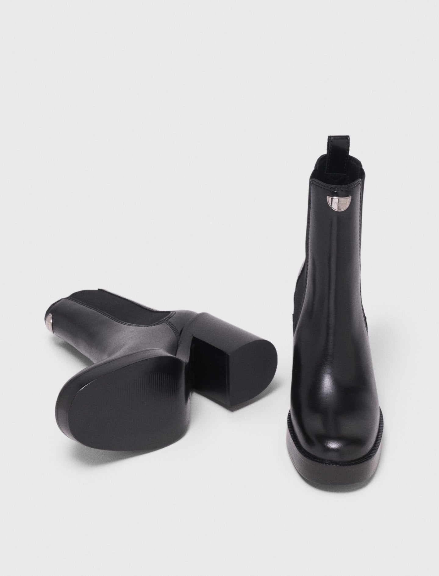 Heeled Leather Chelsea Boots Black