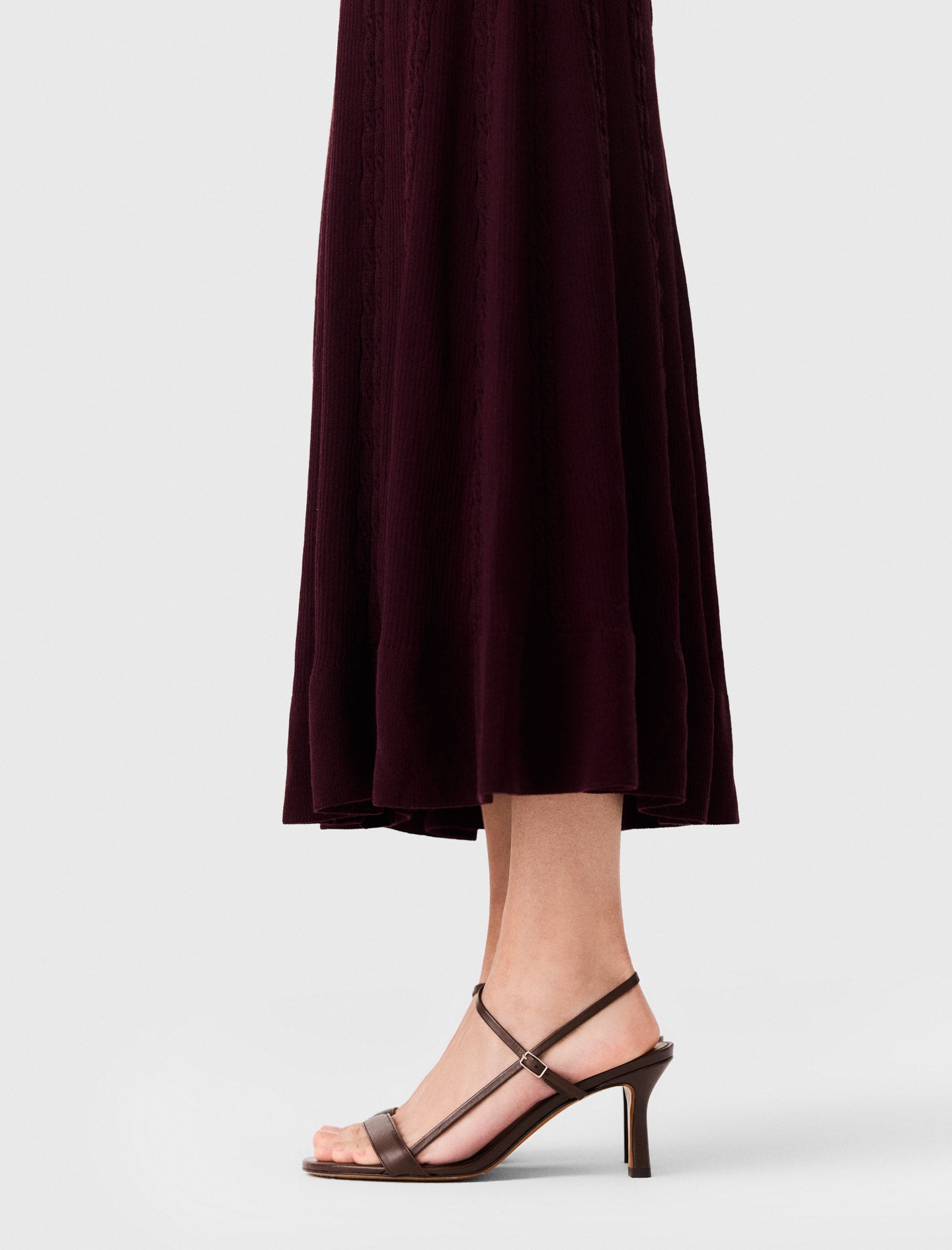 Strappy leather sandals Brown