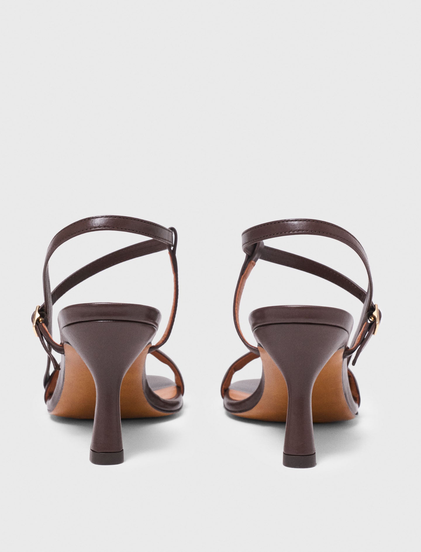 Strappy leather sandals Brown