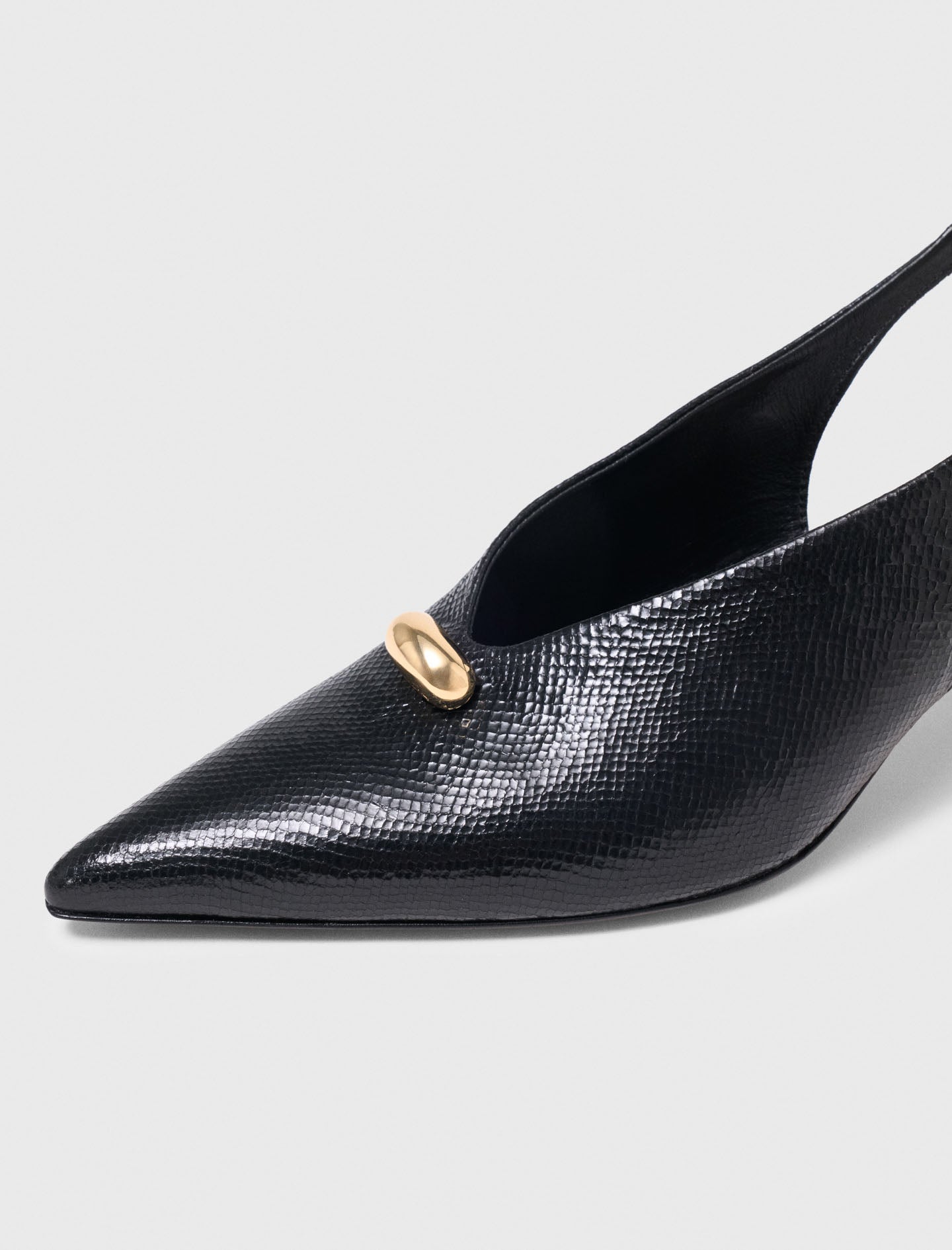 Pointed embossed leather slingbacks Black