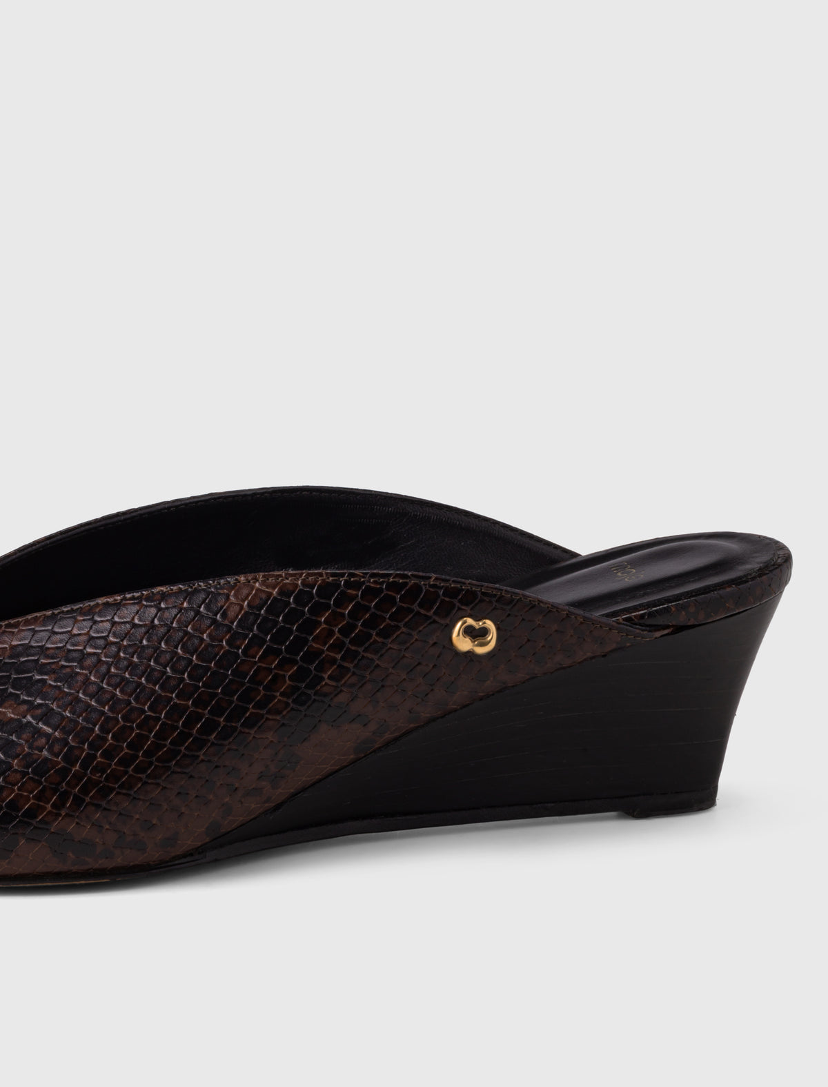 Embossed leather wedge mules Brown Snake Print