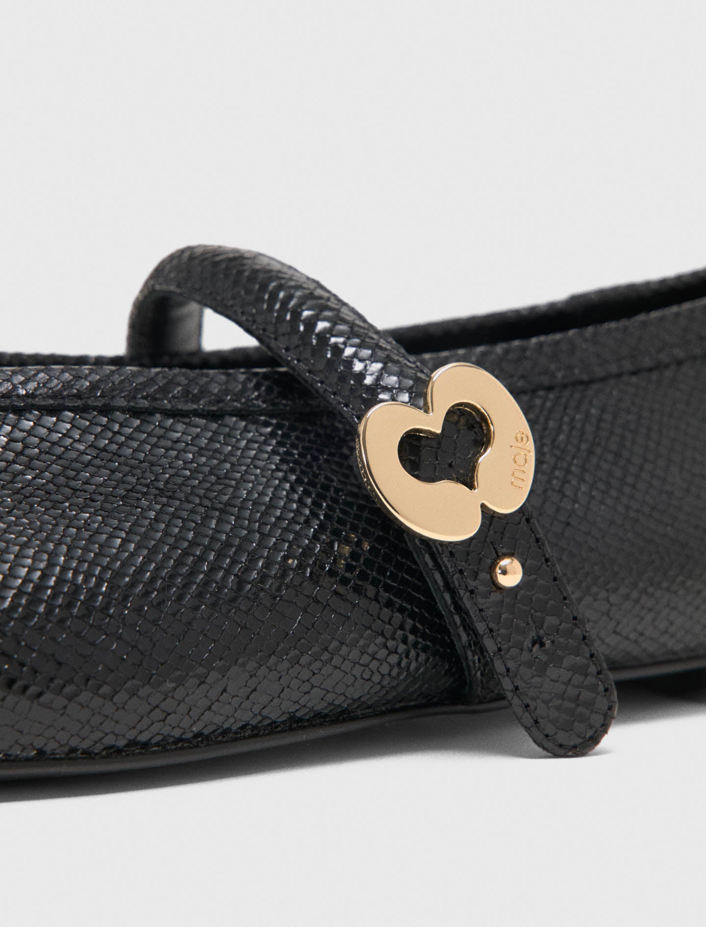 Embossed leather ballet flats Black