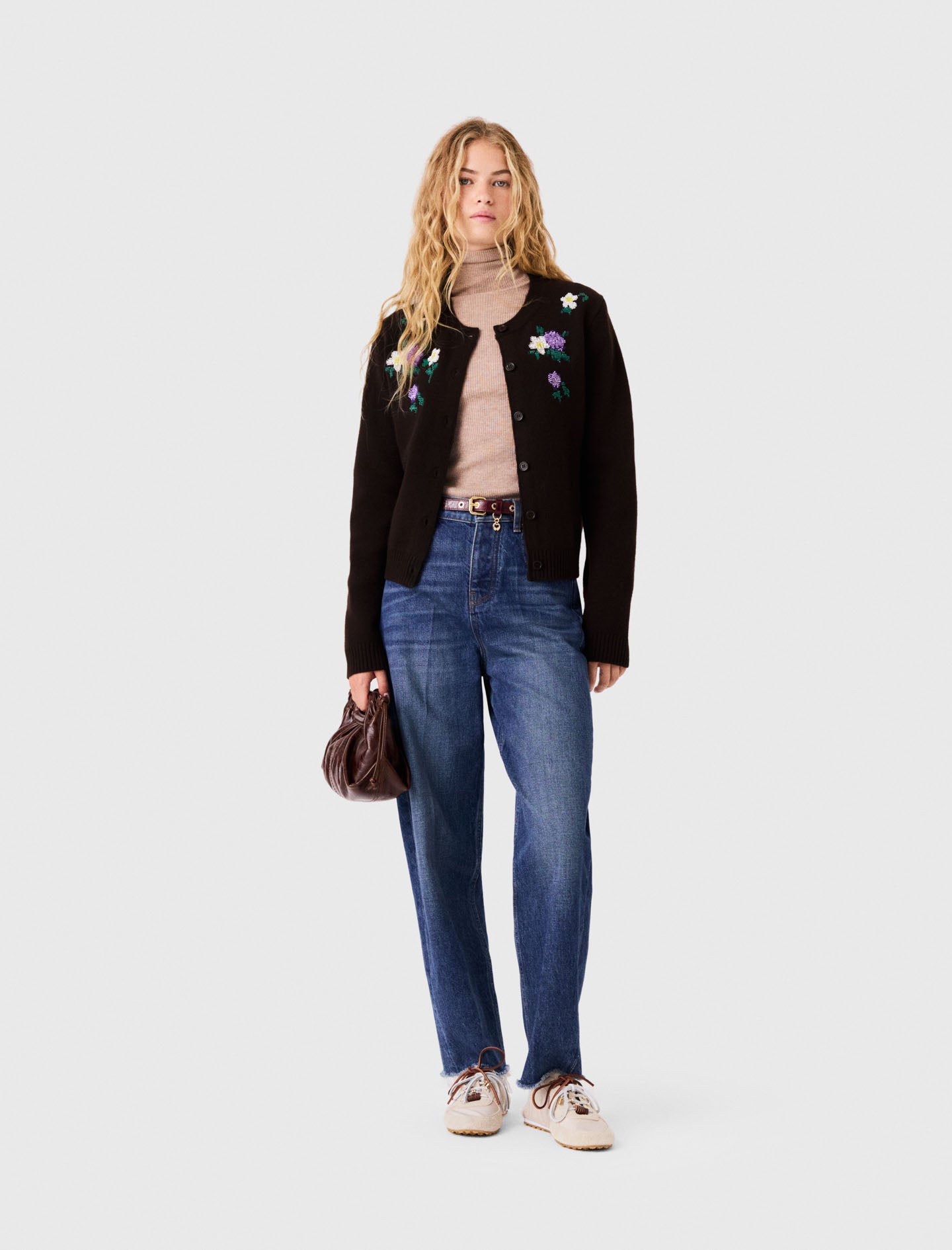 Cardigan with floral embroidery Brown