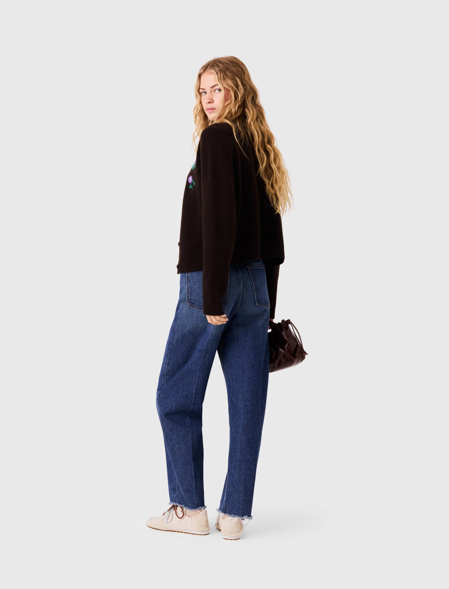 Cardigan with floral embroidery Brown