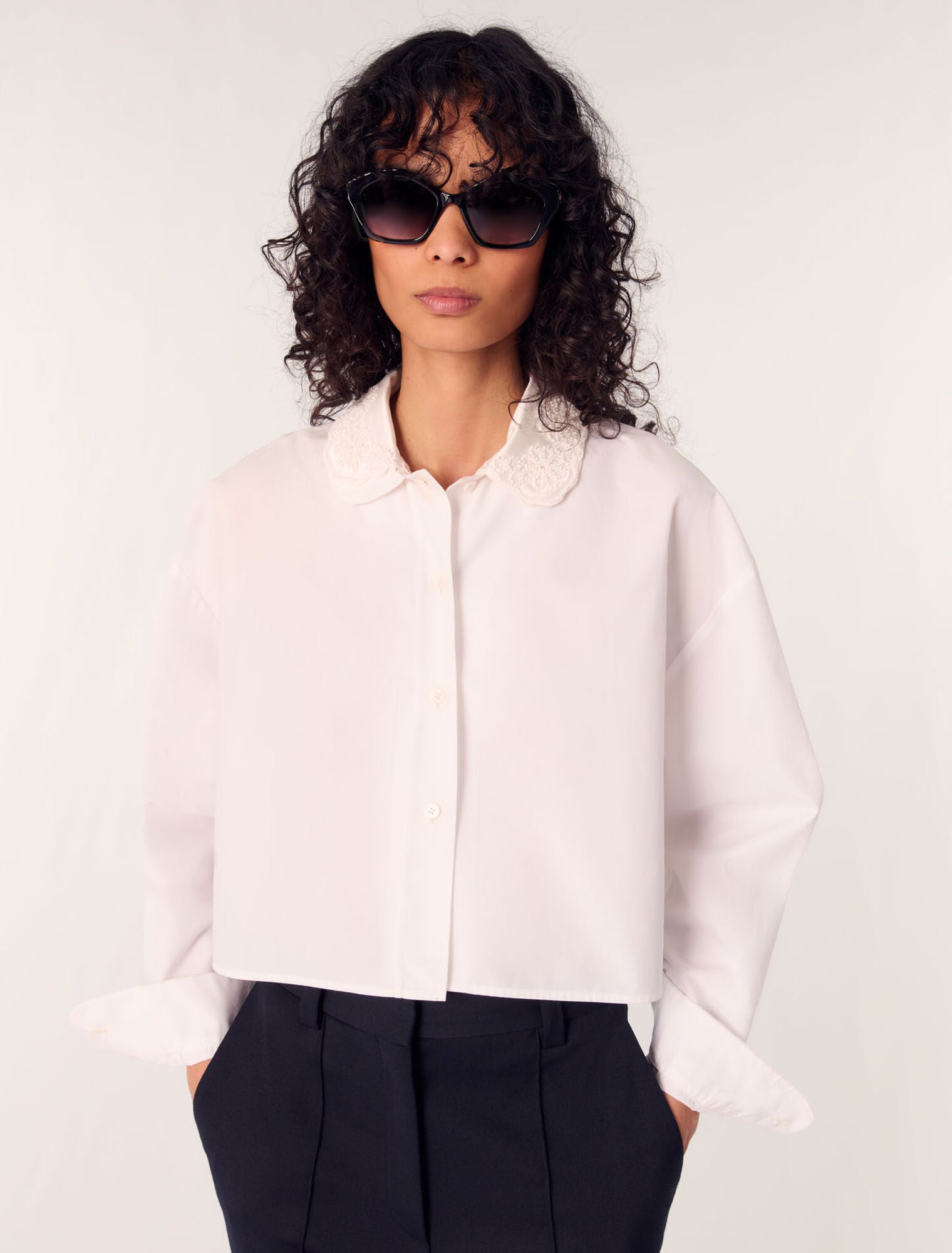 White-Short shirt with embroidered collar