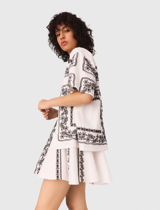 Ecru / Black Short sleeve embroidered shirt
