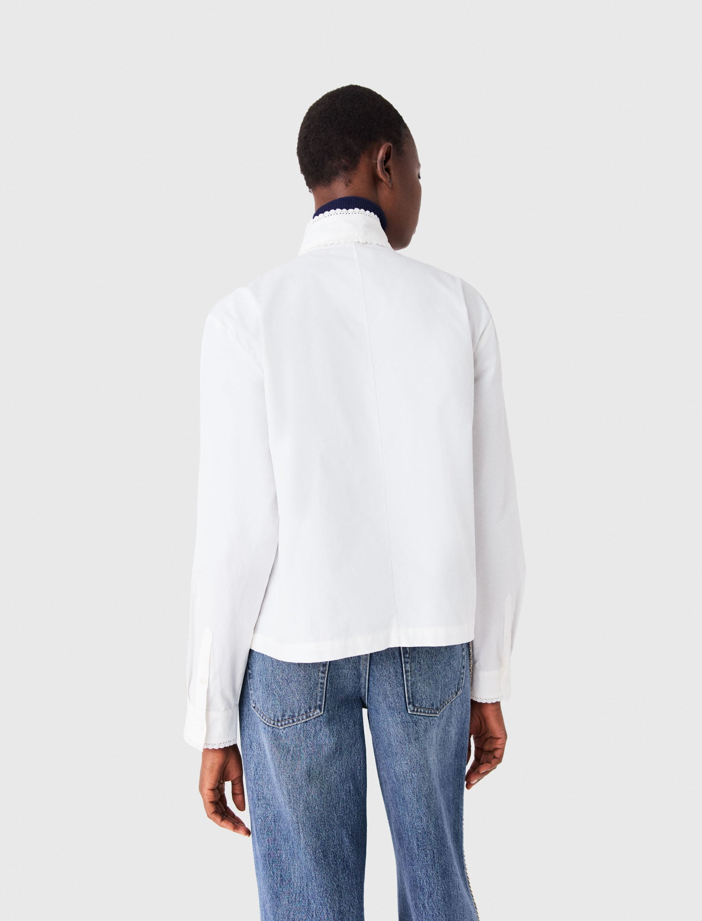 Shirt with removable pussy bow White
