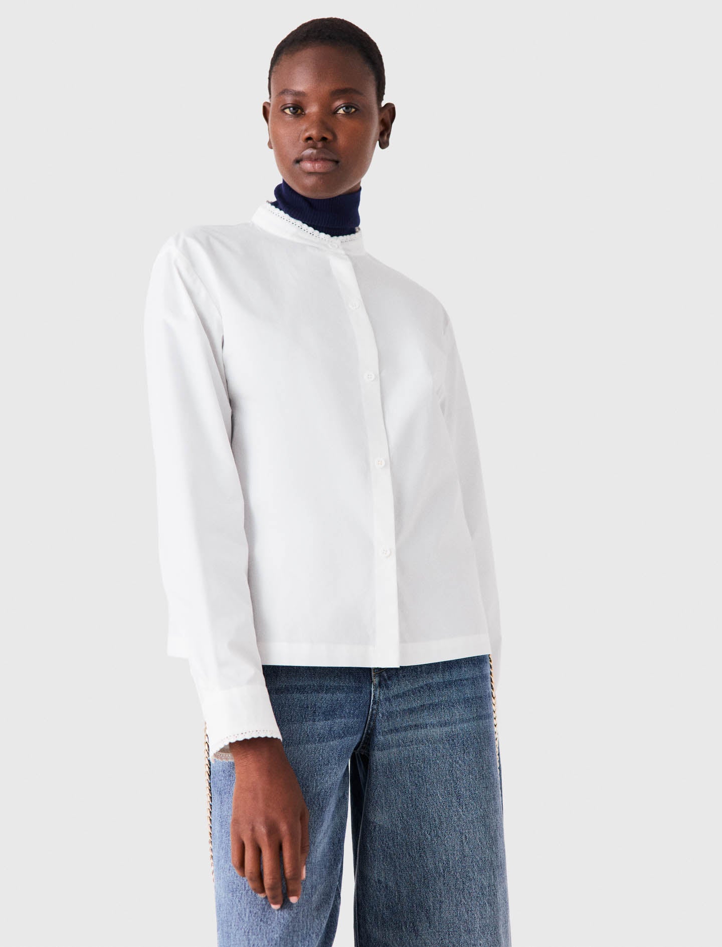 Shirt with removable pussy bow White