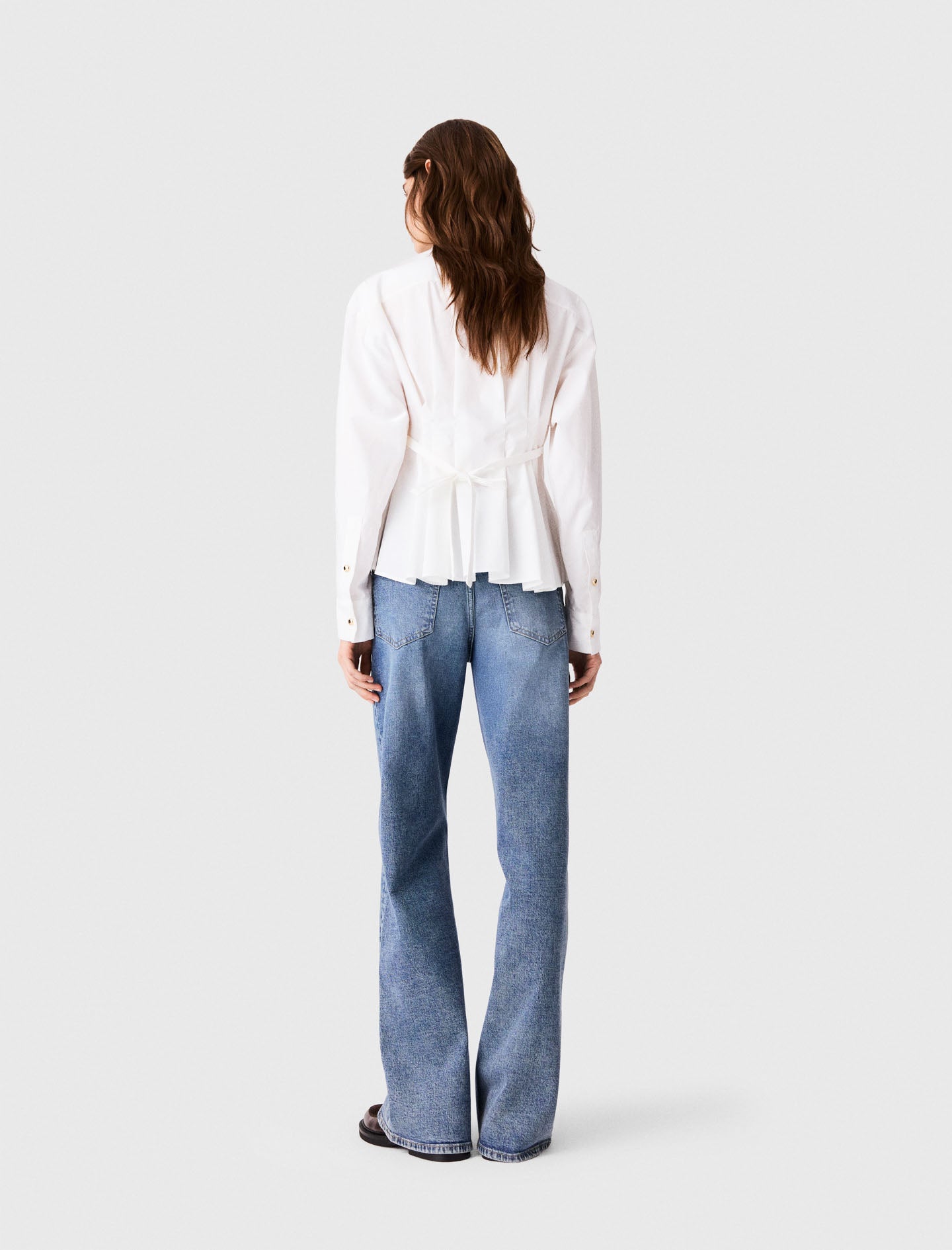 Shirt with lace-up back White