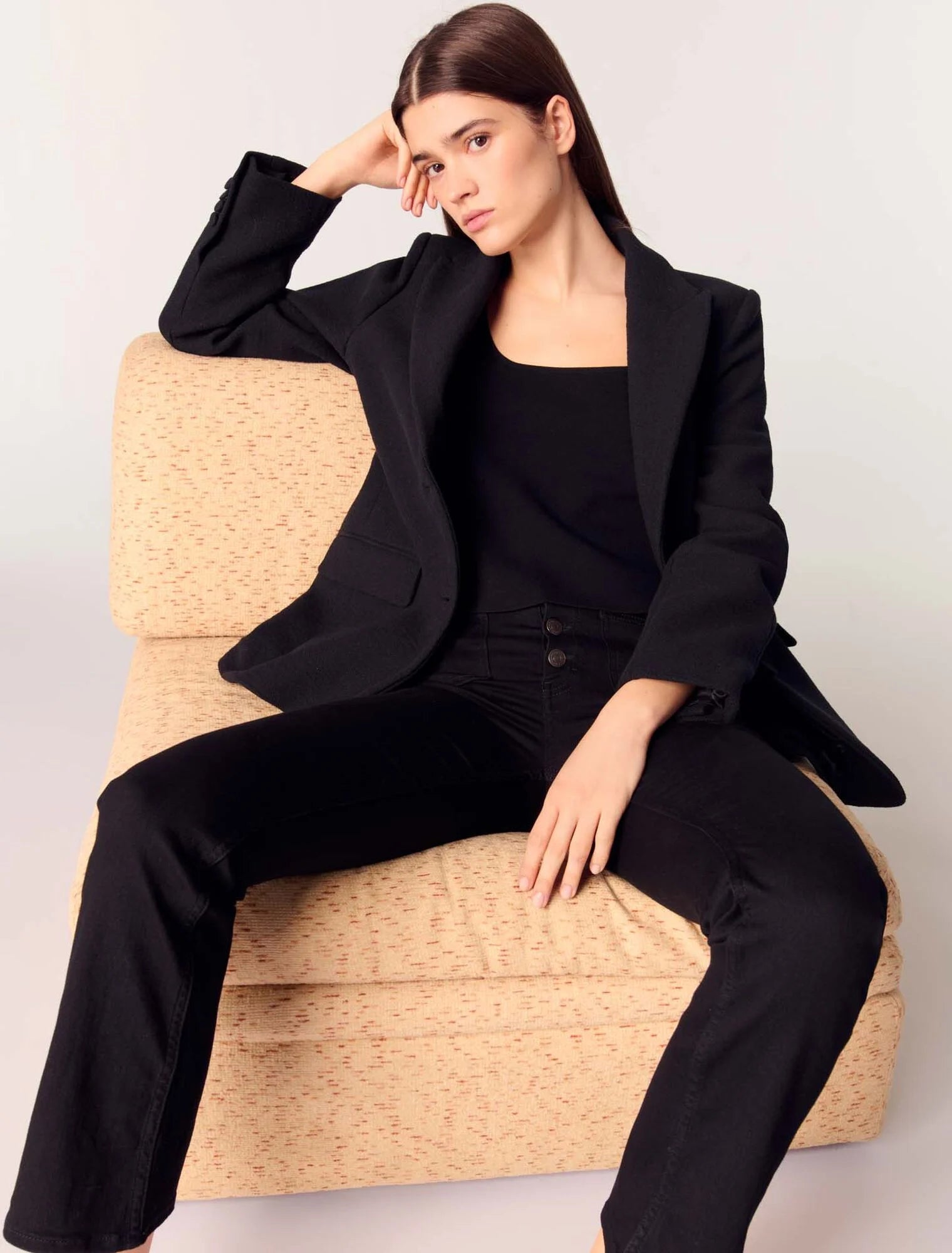 Black-Flared jeans