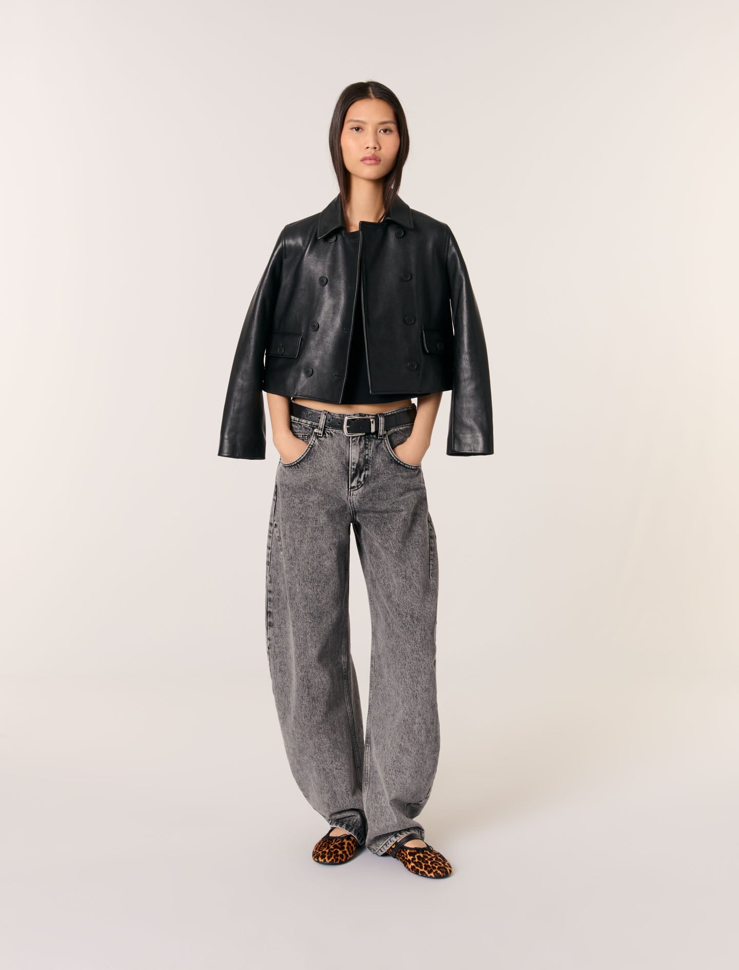 Grey featured Tapered Jeans