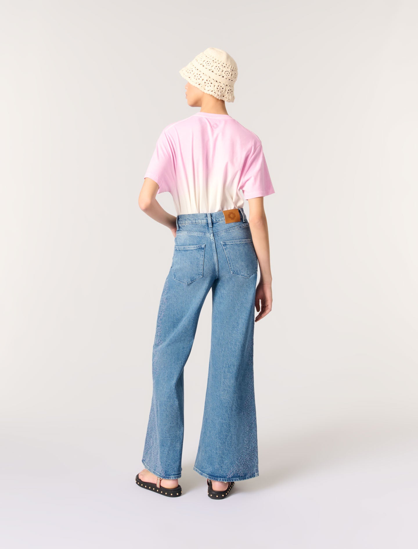 Blue-Embroidered jeans