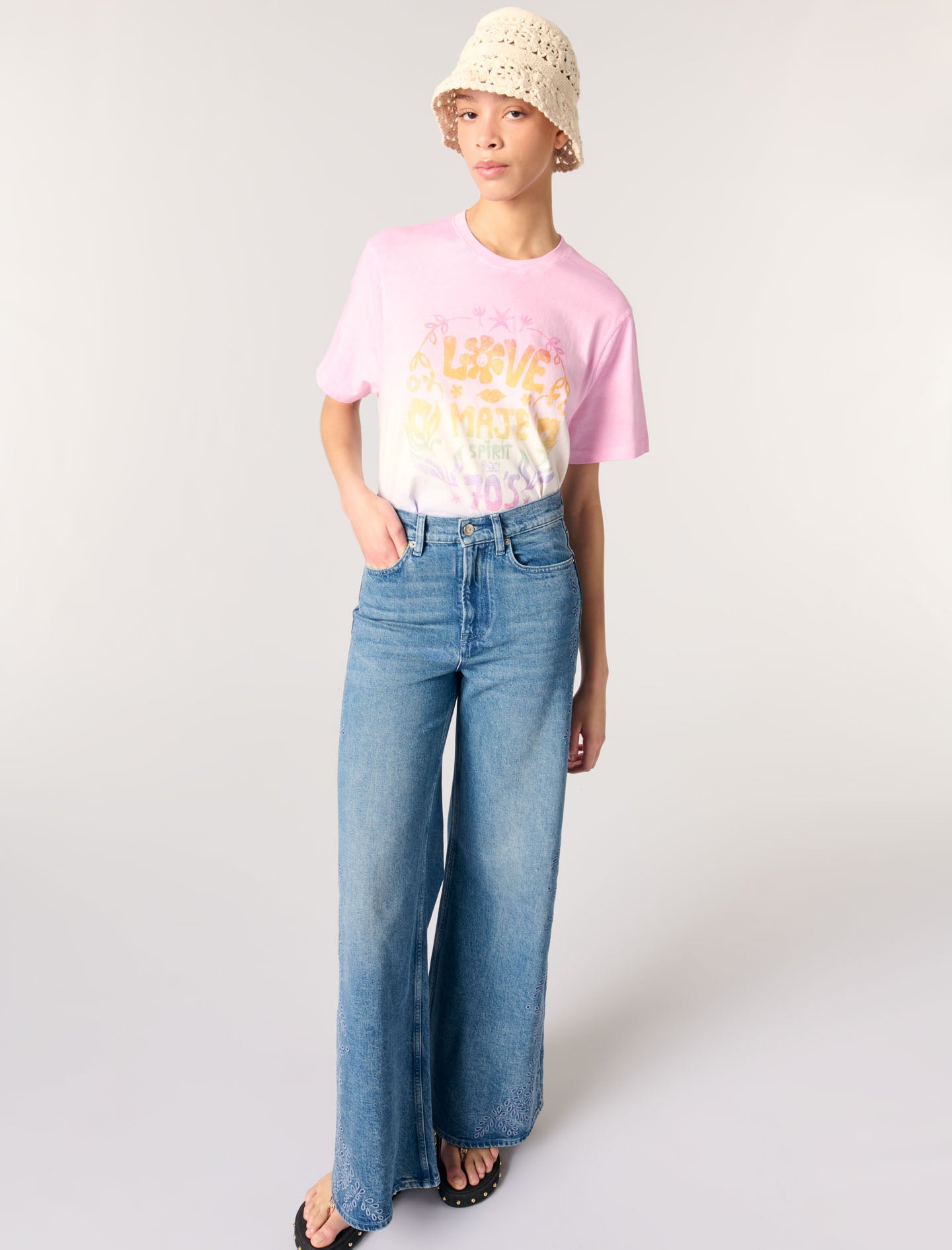 Blue-Embroidered jeans