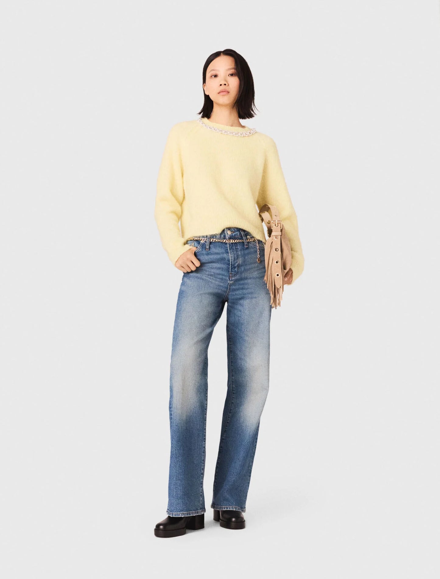Jeans With Chain-Link Belt Blue