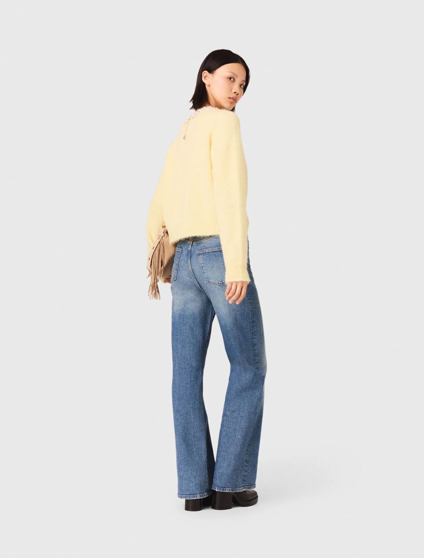 Jeans With Chain-Link Belt Blue