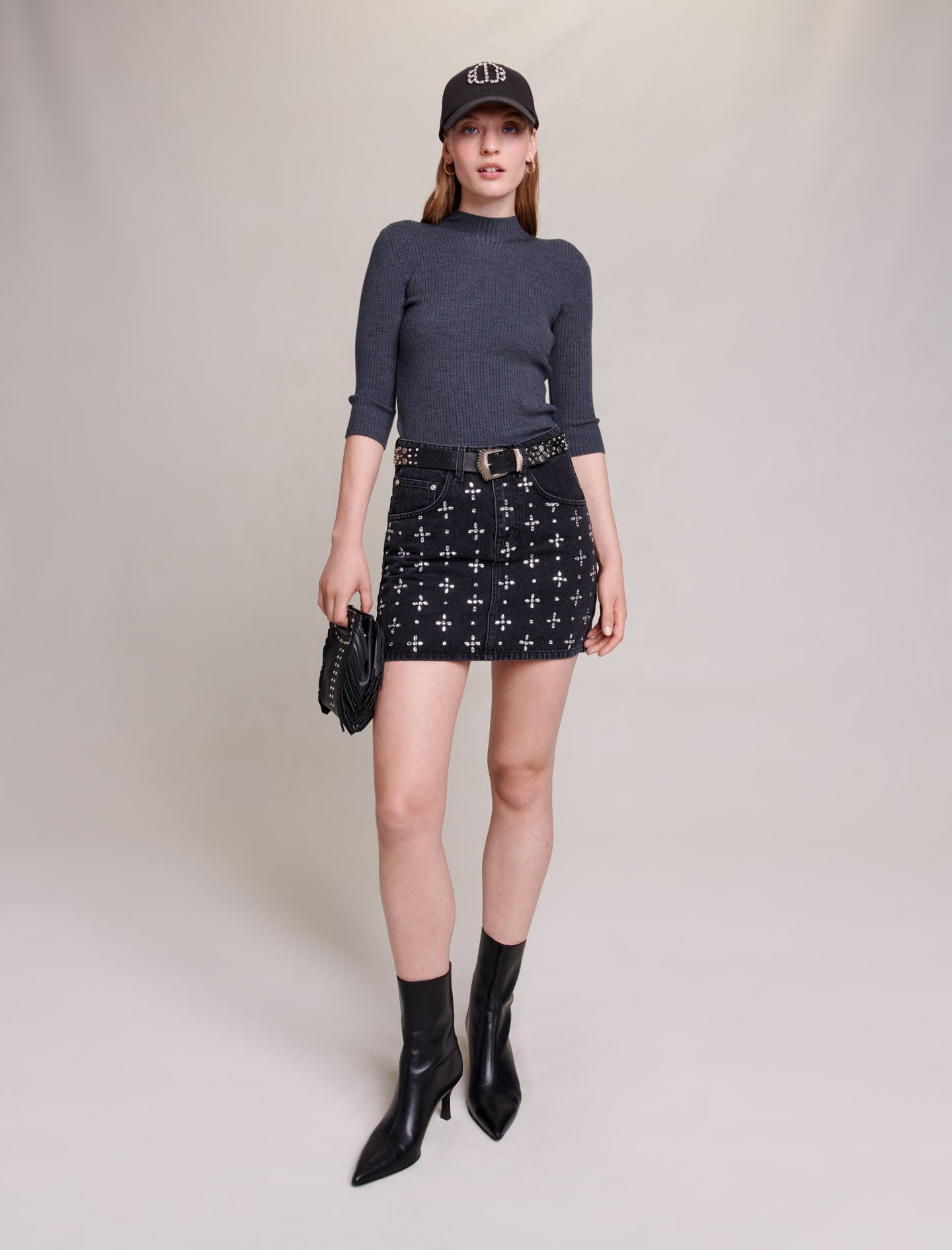 Black-featured-short denim skirt with rhinestones