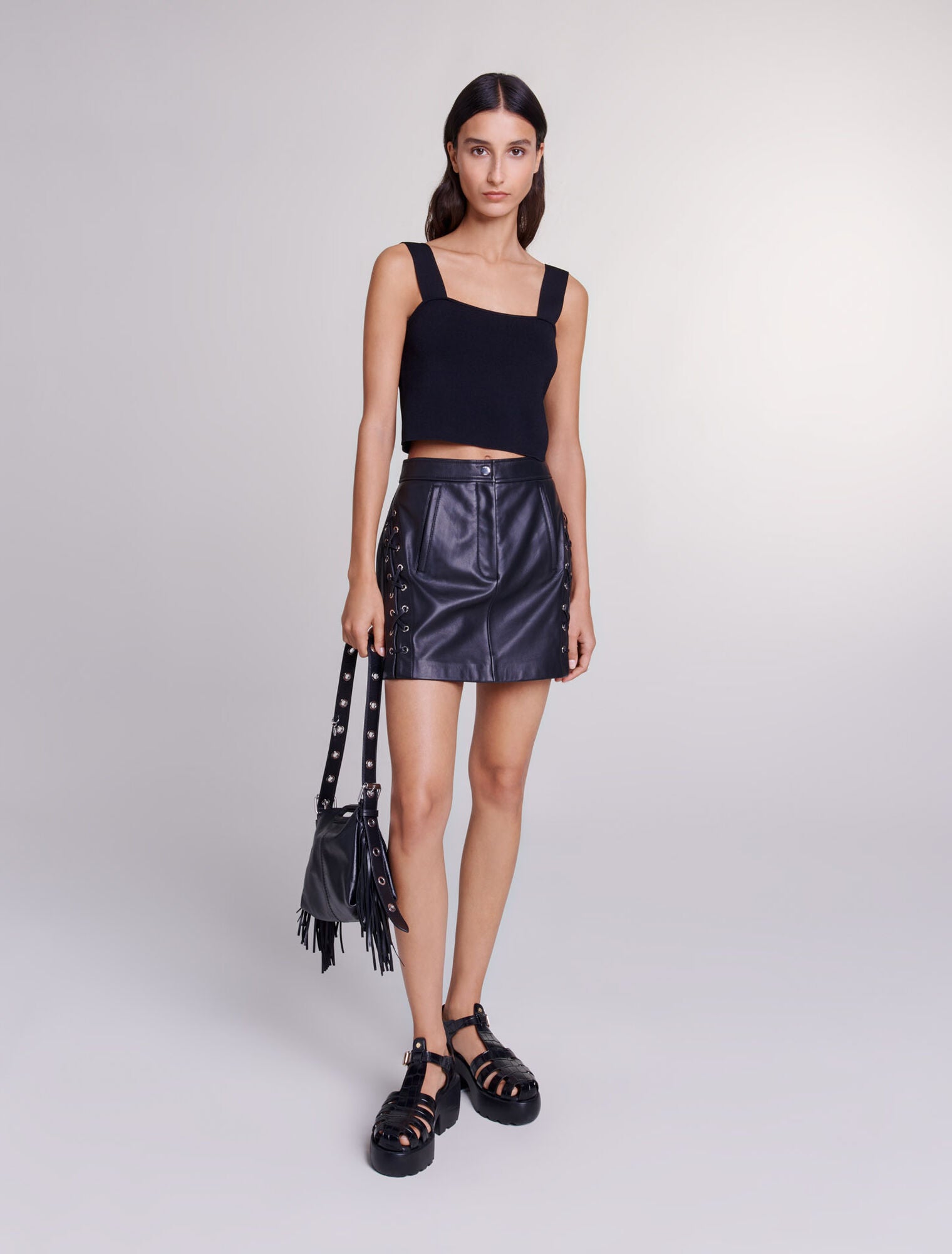 Black-featured-Short leather skirt