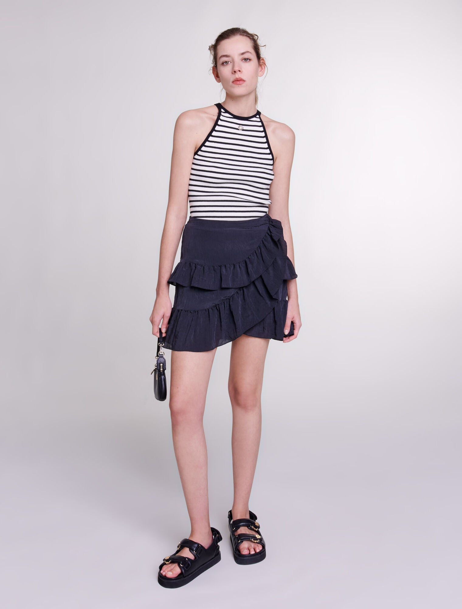 Black-featured-Short ruffled skirt