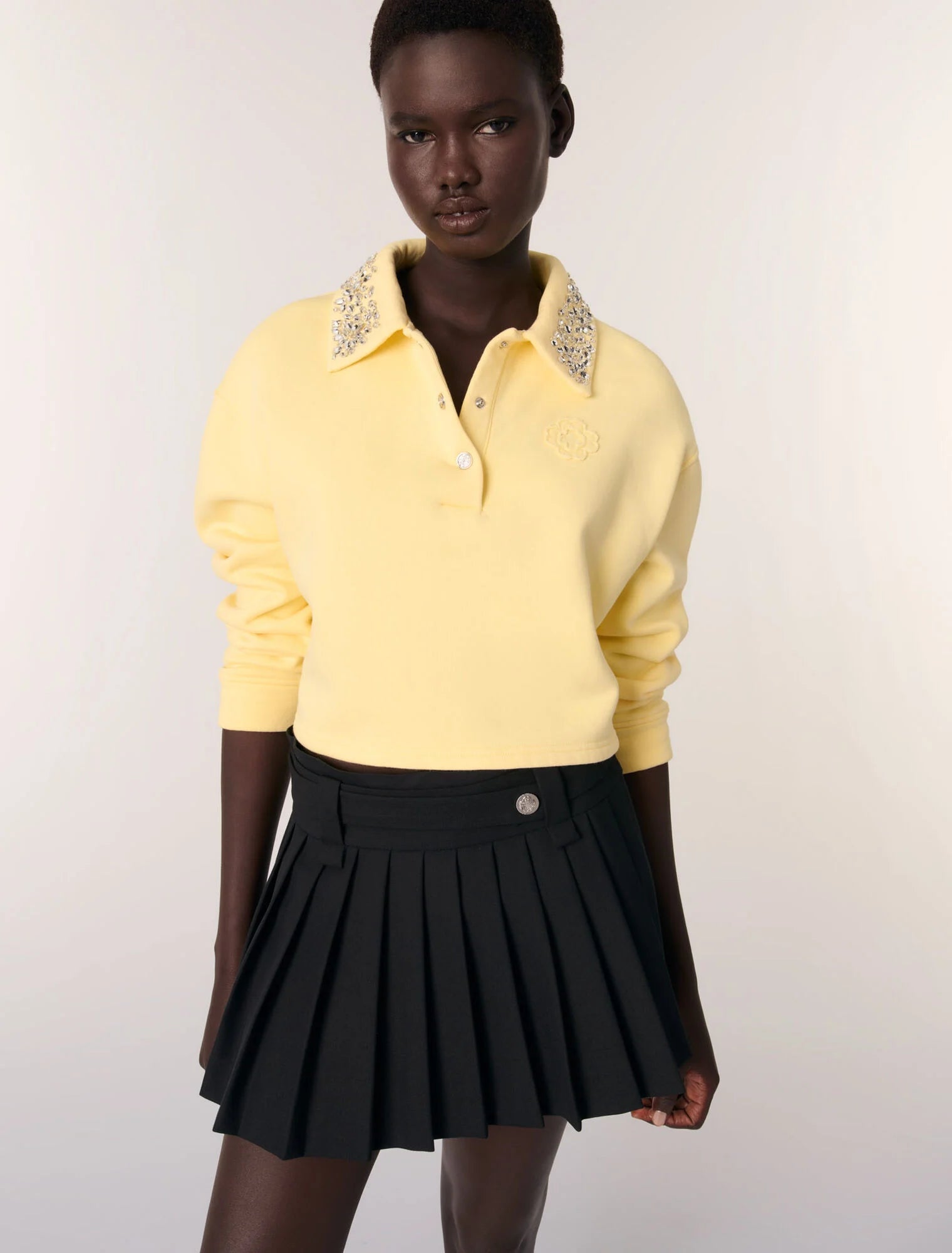 Black-Short pleated skirt