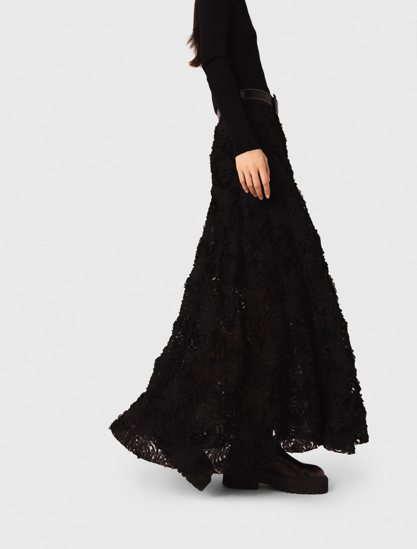 Long embroidered skirt Black