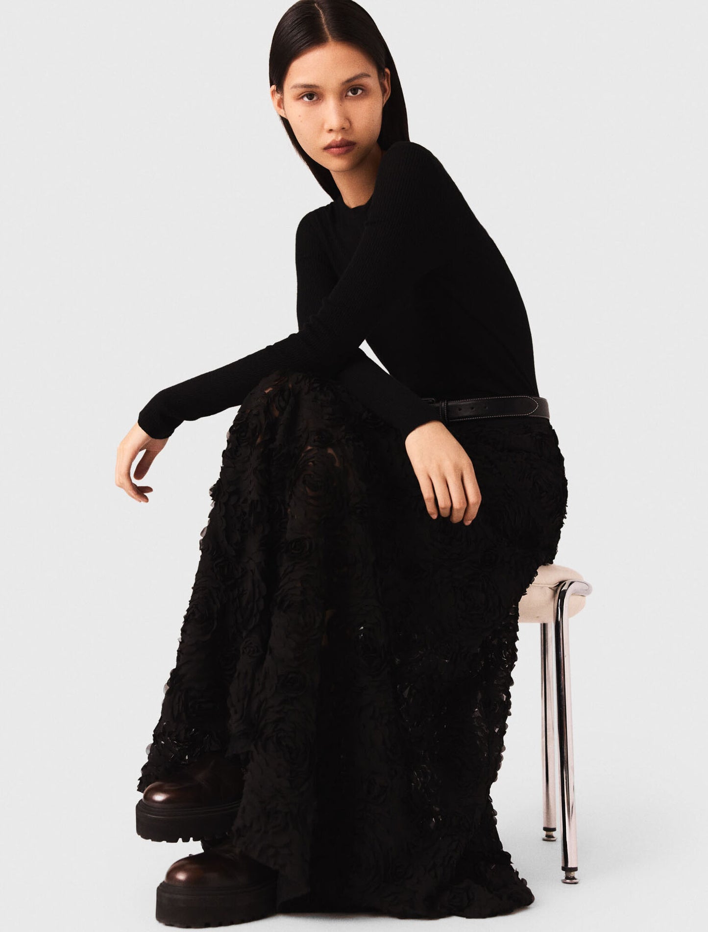 Long embroidered skirt Black