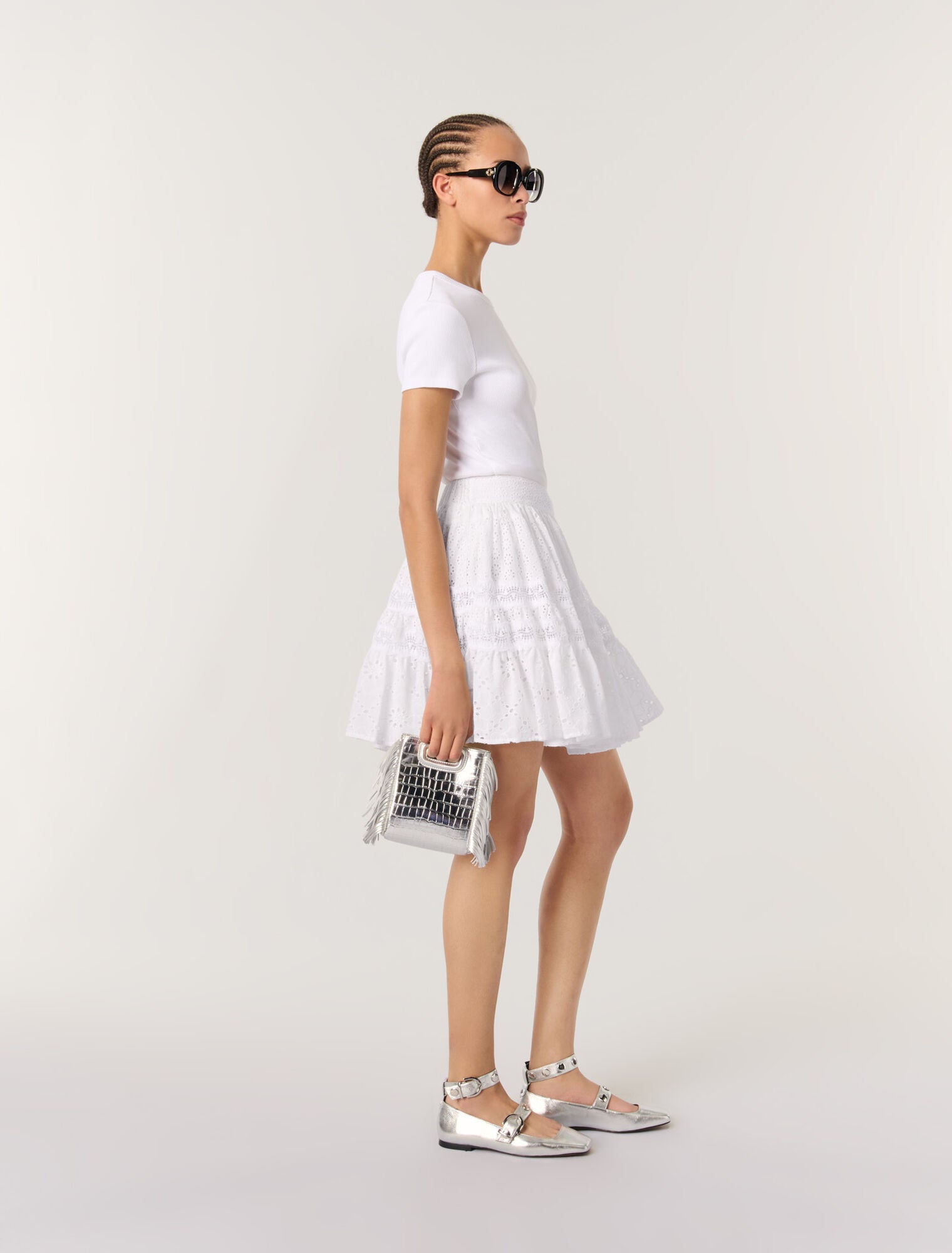White-Short embroidered skirt