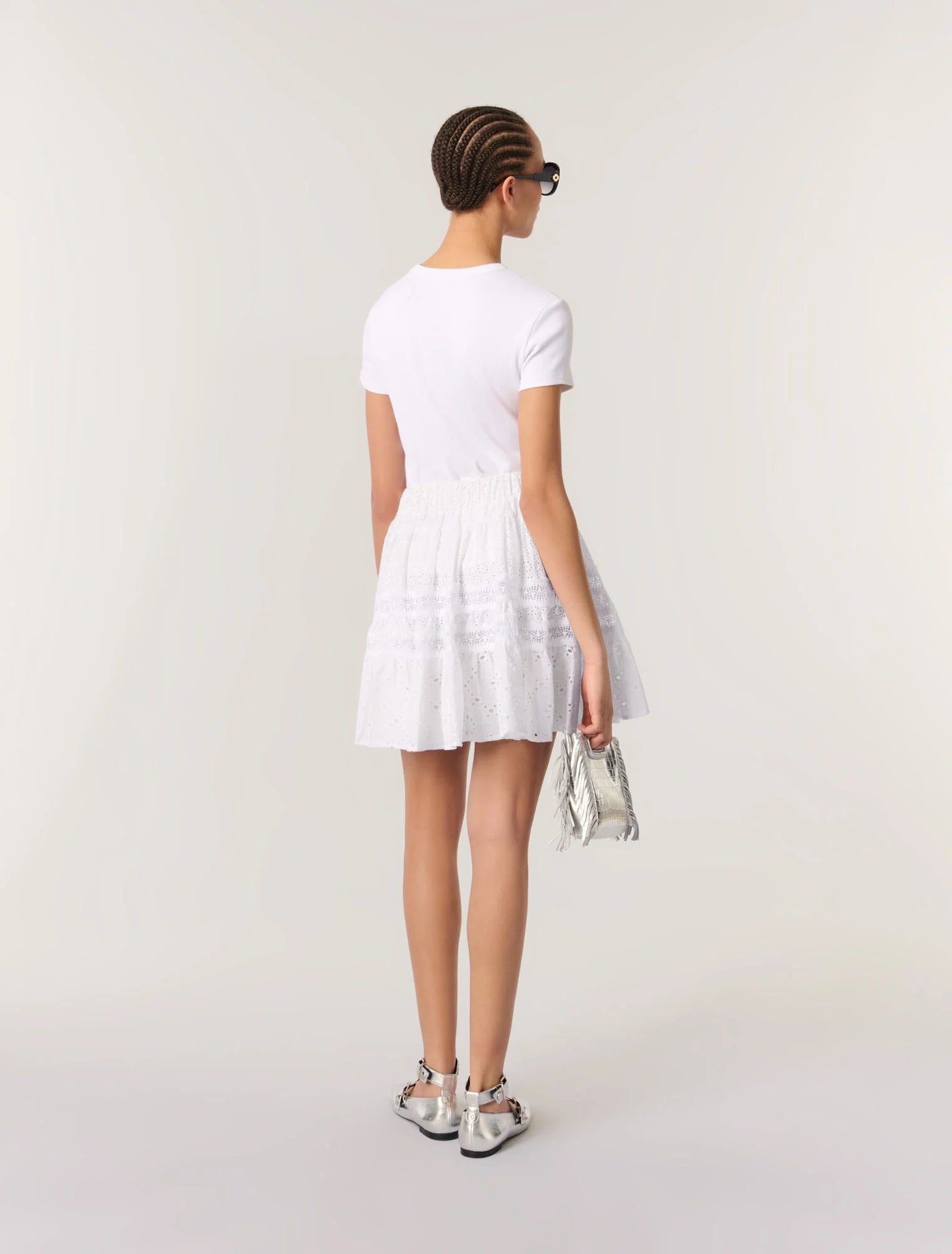 White-Short embroidered skirt