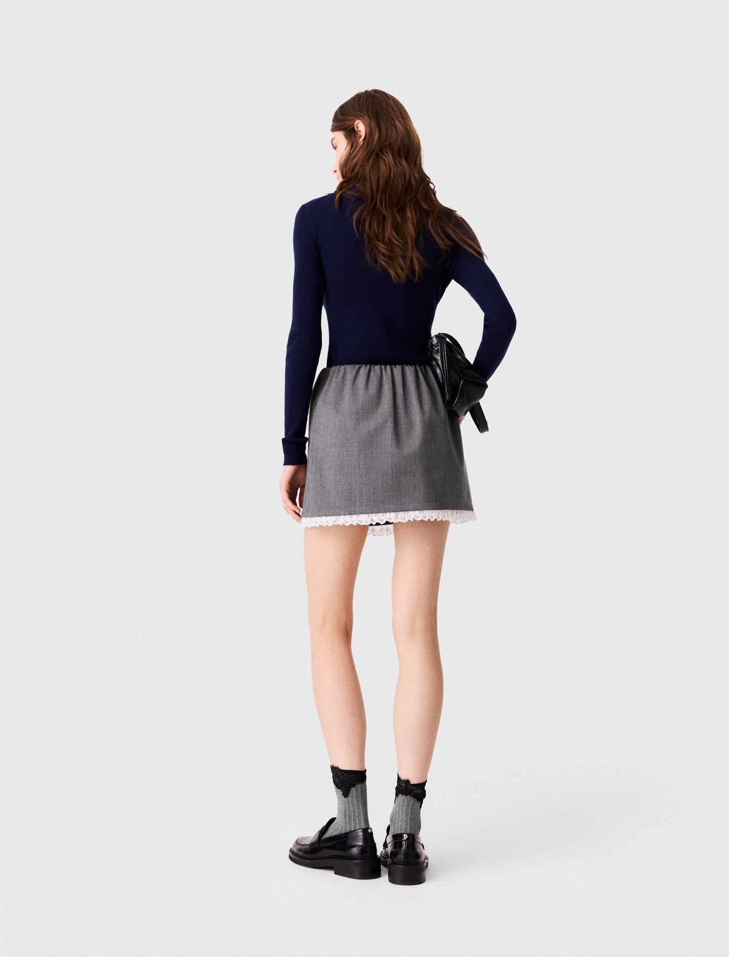 Short skirt with lace trim Grey