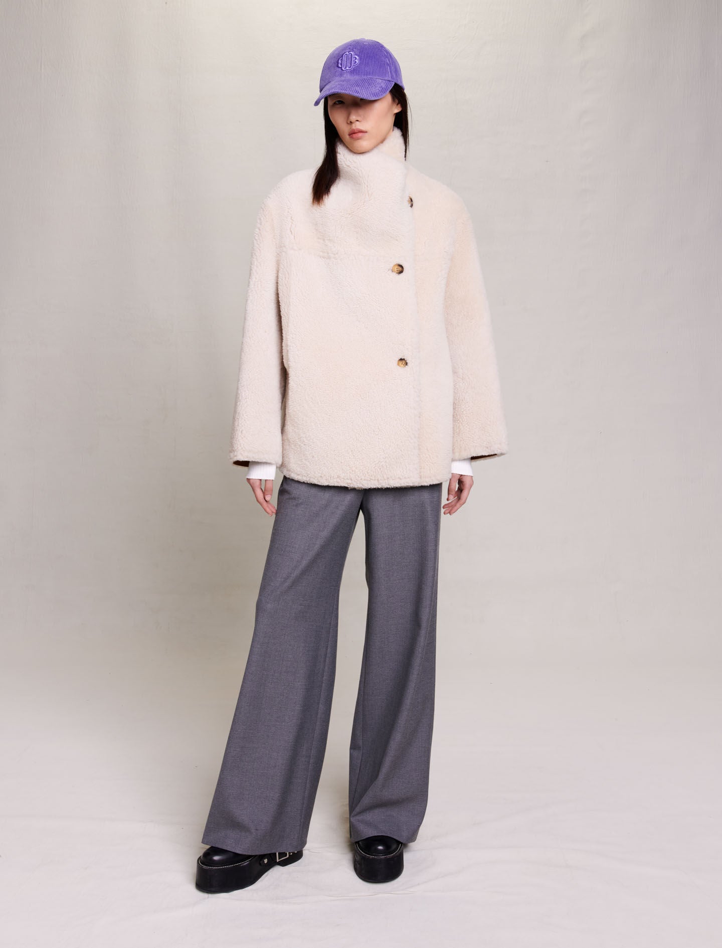 Camel-featured-short reversible coat