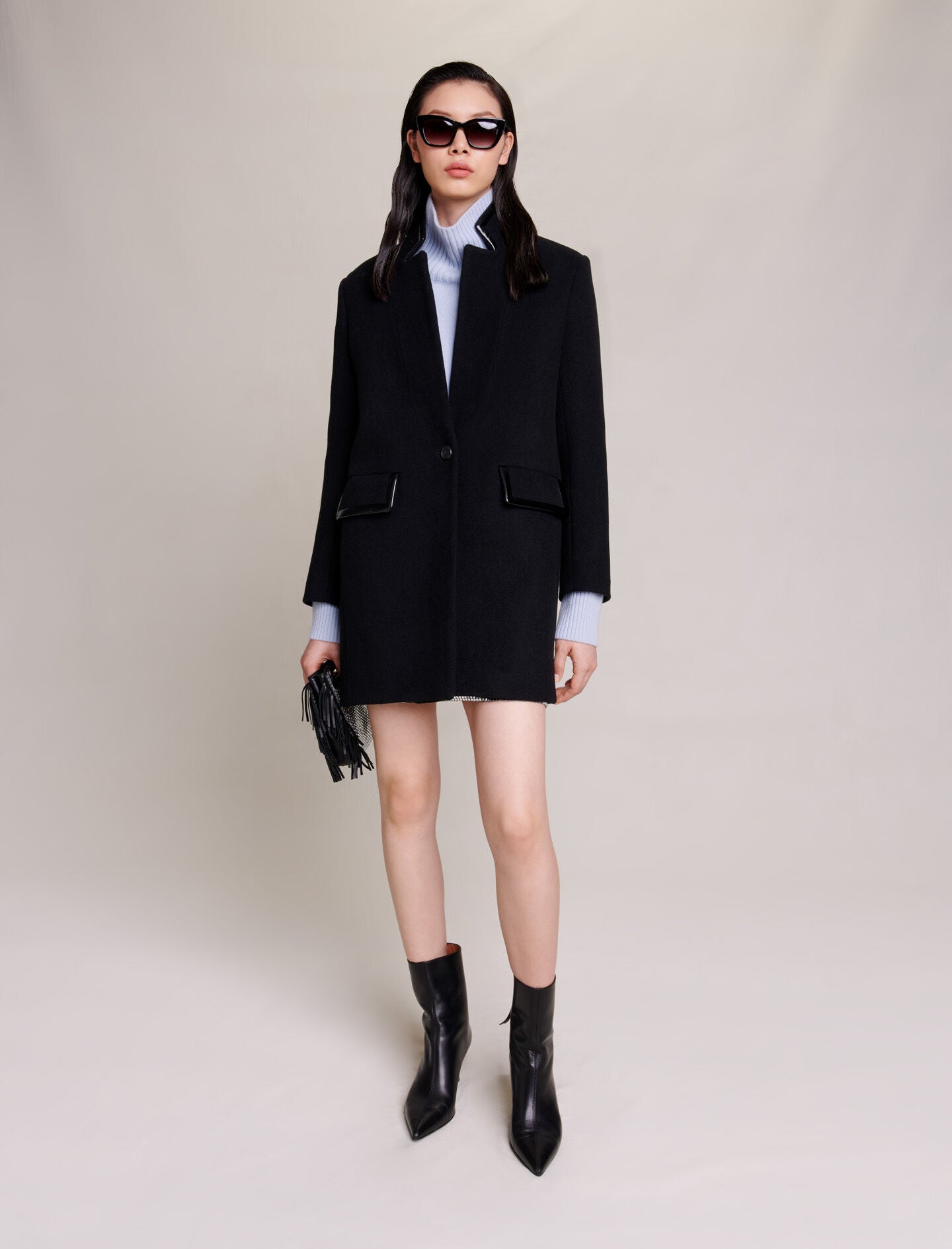 Black-featured-mid-lengthcoat
