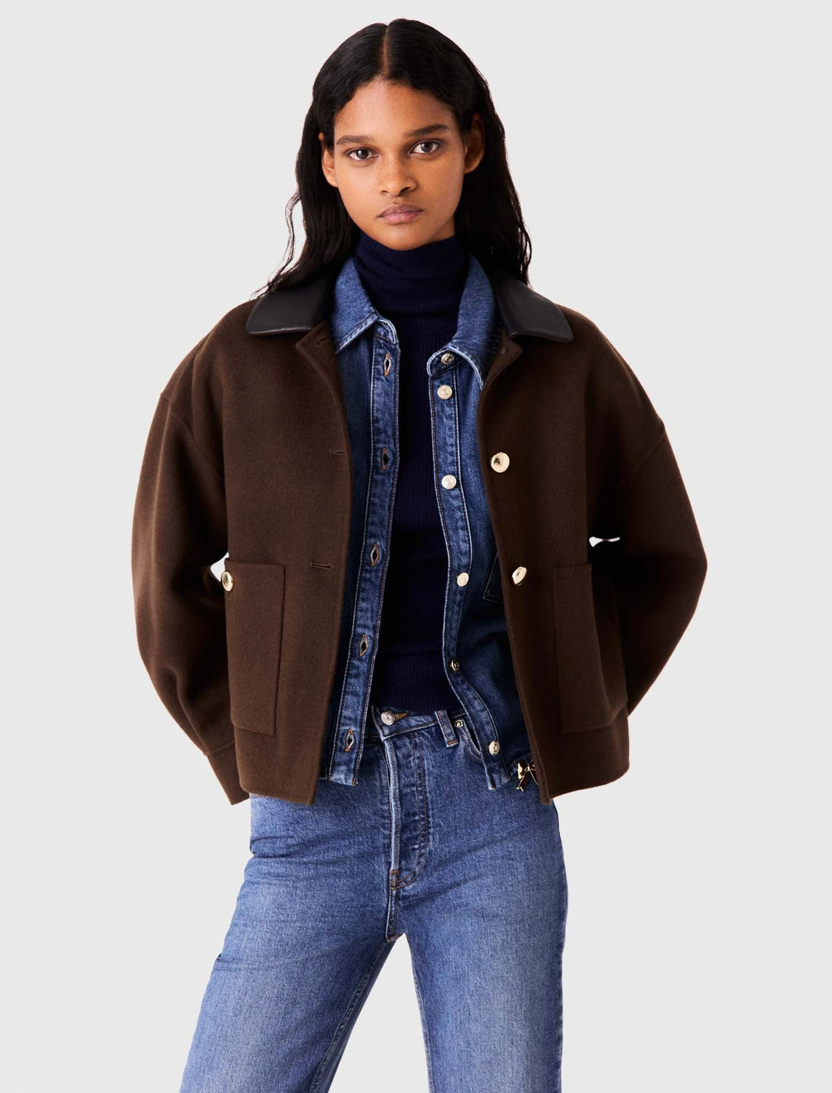 Short Wool Jacket With Pleated Back Brown