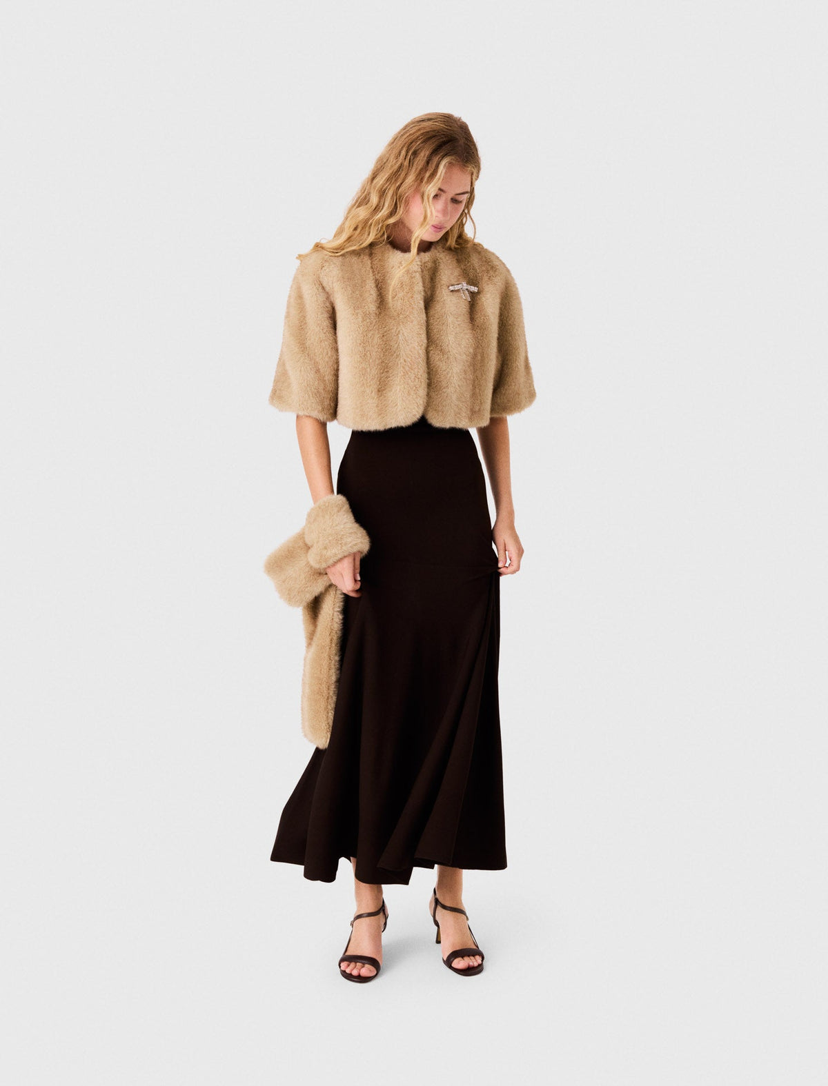 Short Faux Fur Jacket Beige
