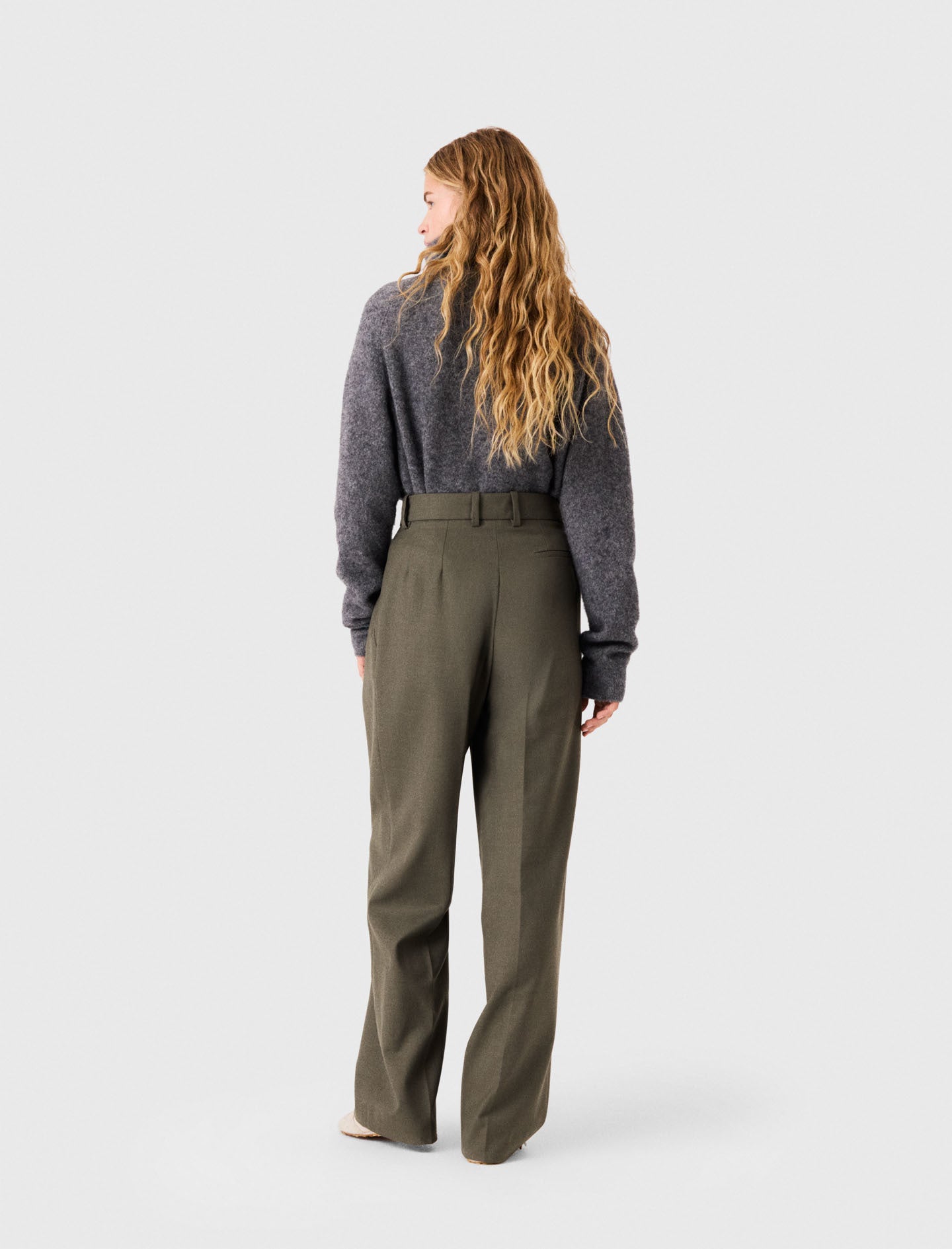 Wide-leg suit trousers with pleats Khaki