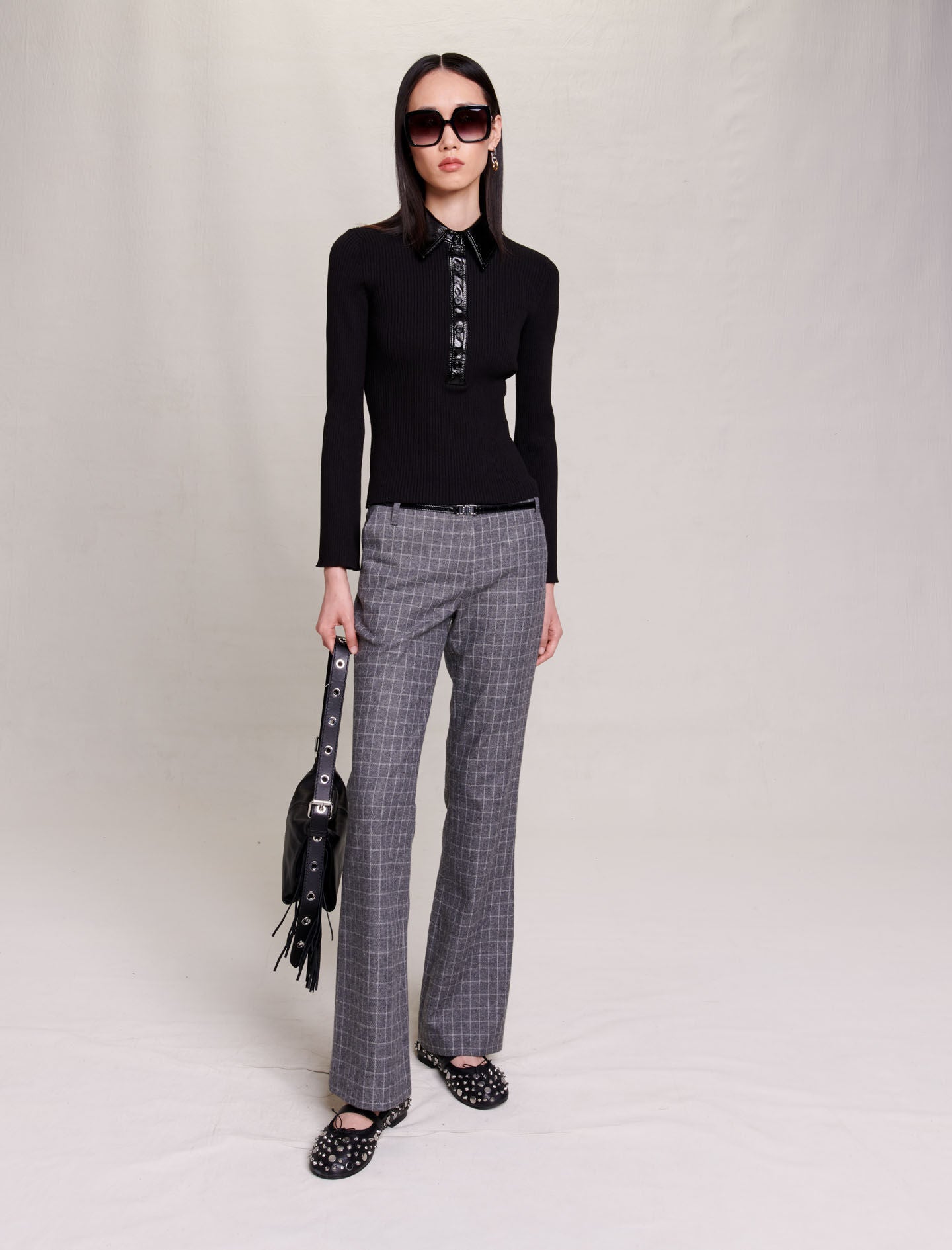 Black-featured-knitpolojumper