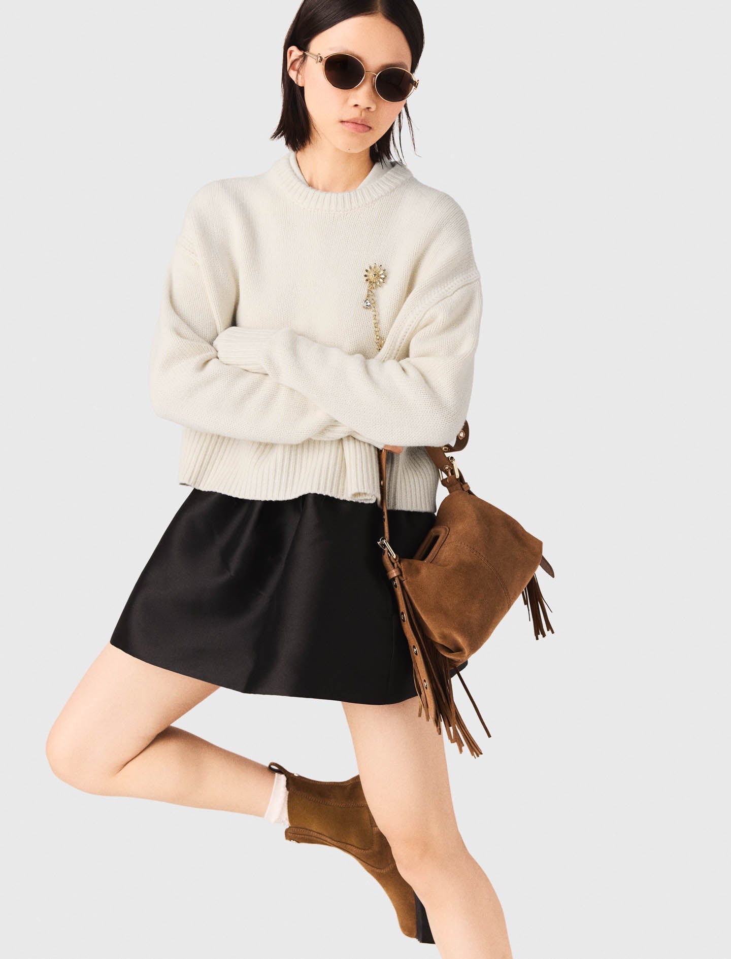 Jumper With Floral Brooch ECRU